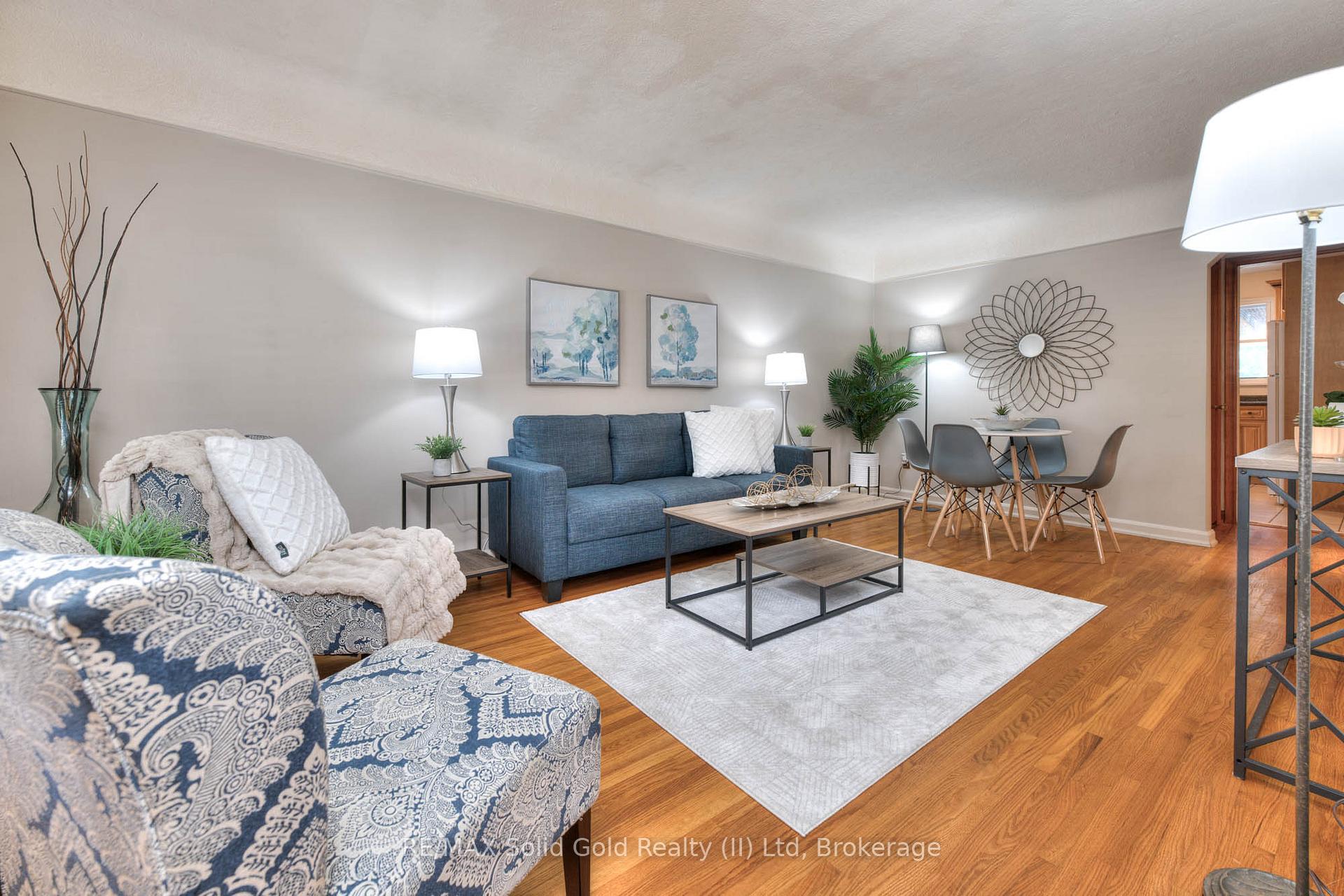 Photo 5 of 42 Boehmer Street, Kitchener — HOMEH
