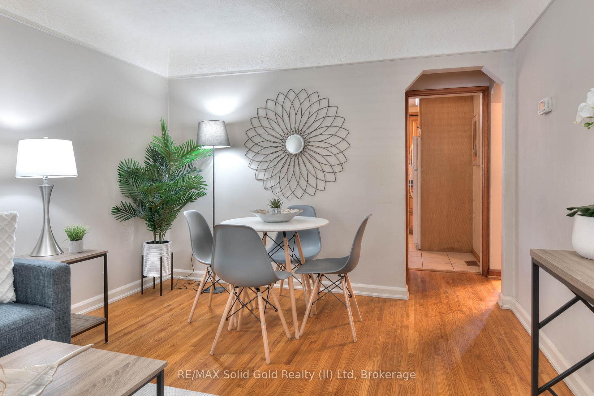 Photo 7 of 42 Boehmer Street, Kitchener — HOMEH