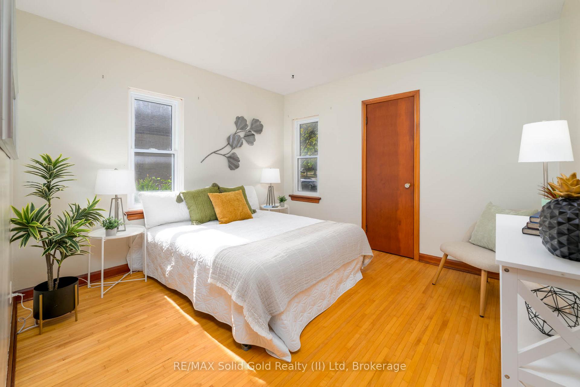 Photo 12 of 42 Boehmer Street, Kitchener — HOMEH