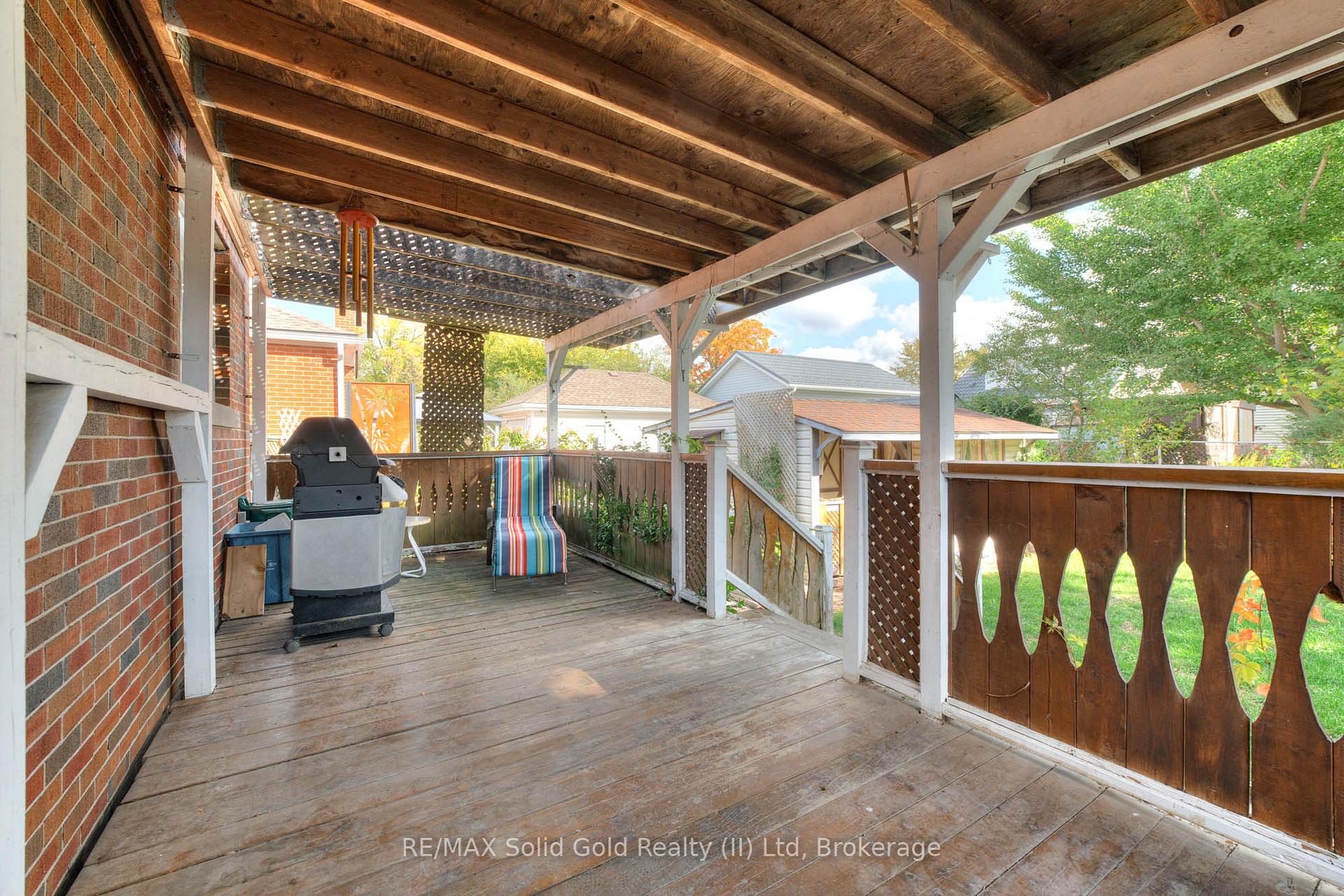 Photo 23 of 42 Boehmer Street, Kitchener — HOMEH