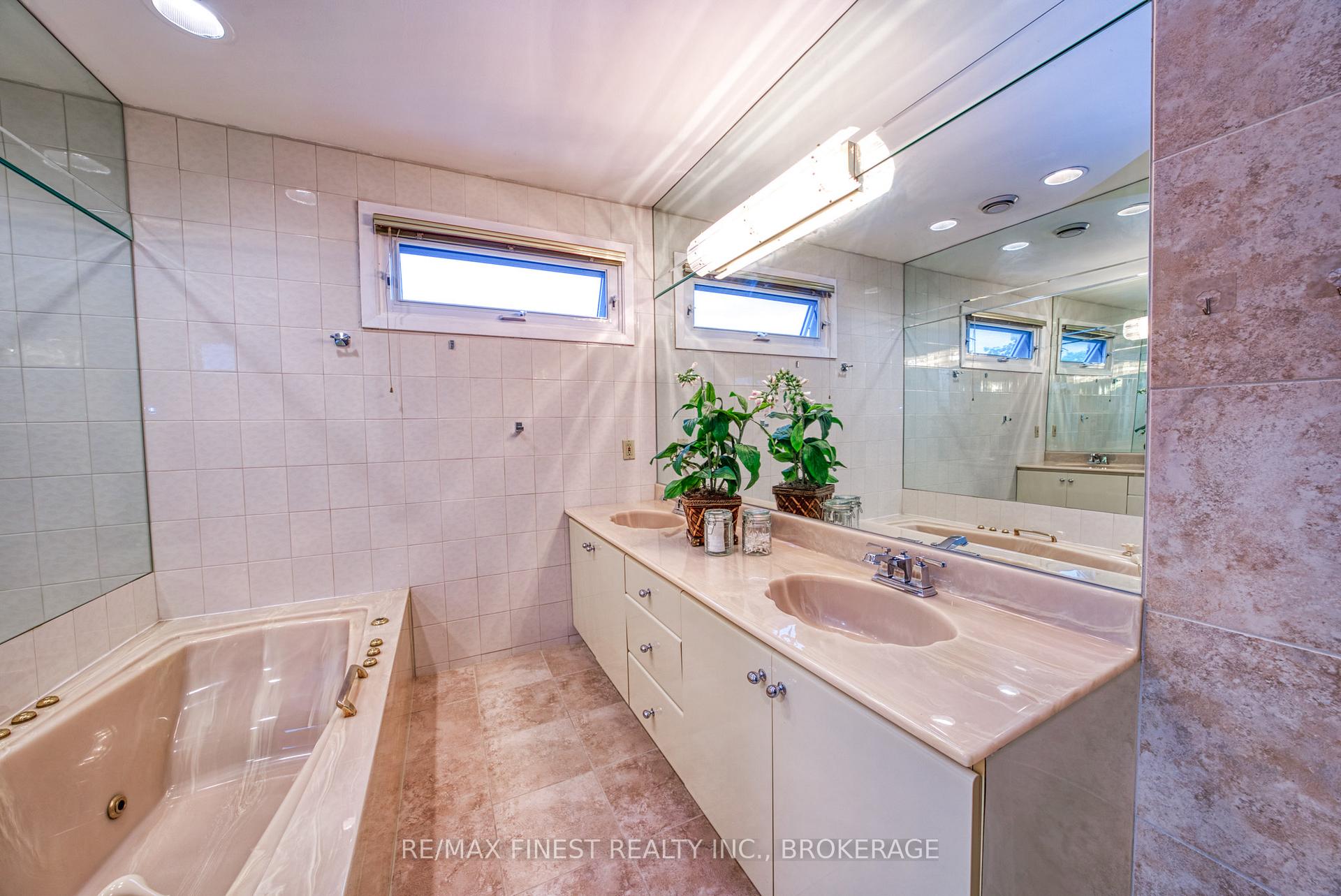Photo 33 of 16 Pembroke Street, Kingston, Central City East — HOMEH