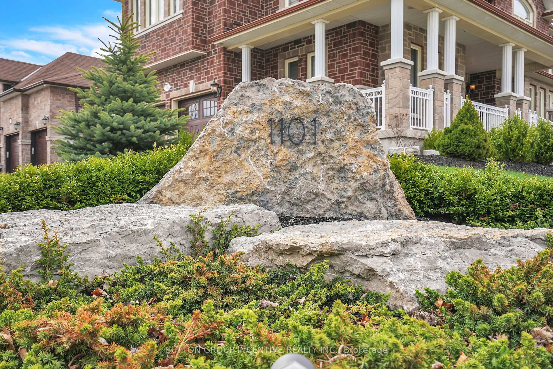 Photo 3 of 1101 Quarry Drive, Innisfil, Alcona — HOMEH