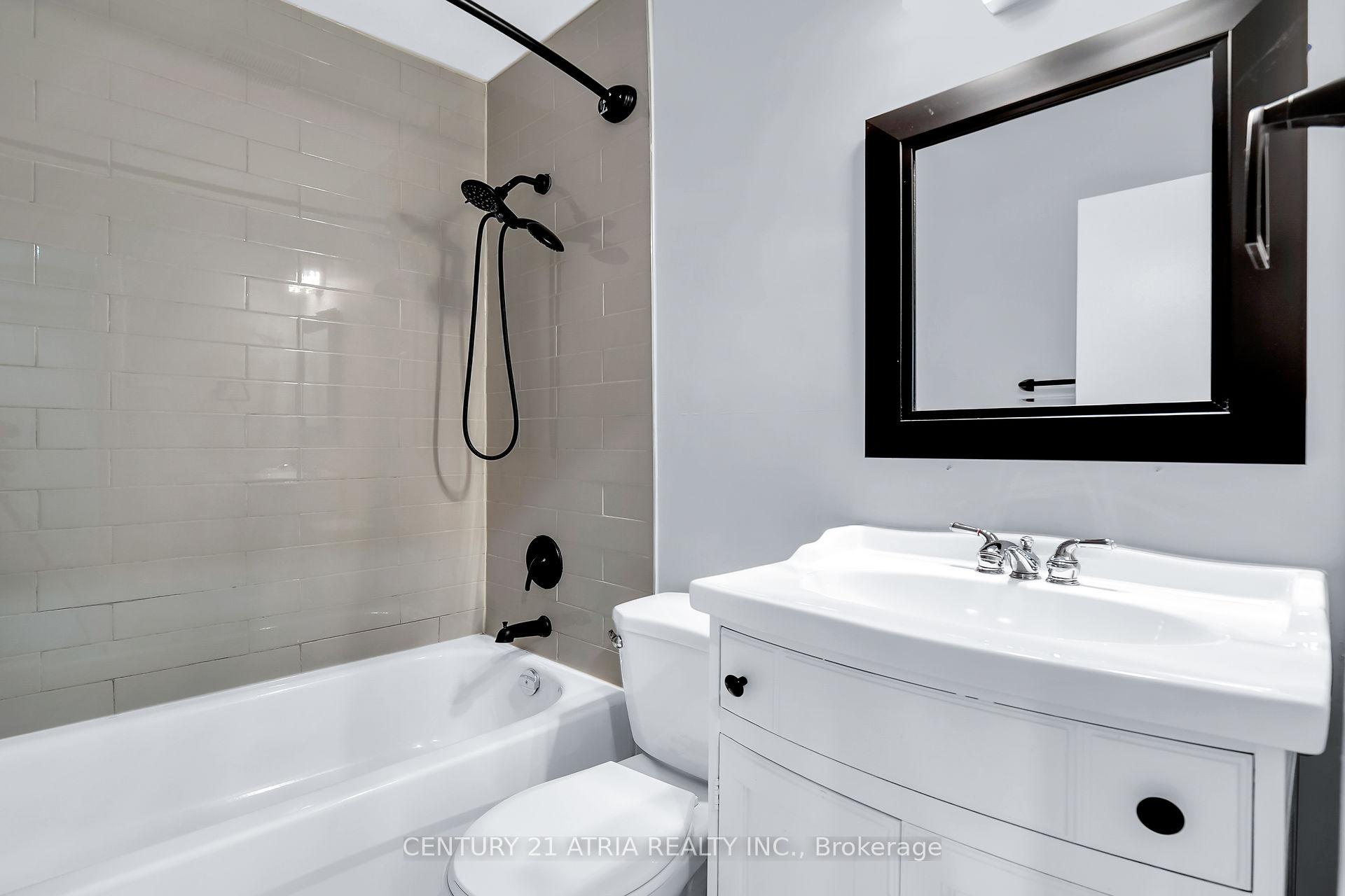 Photo 8 of 195 Ensign Drive, London, South O — HOMEH