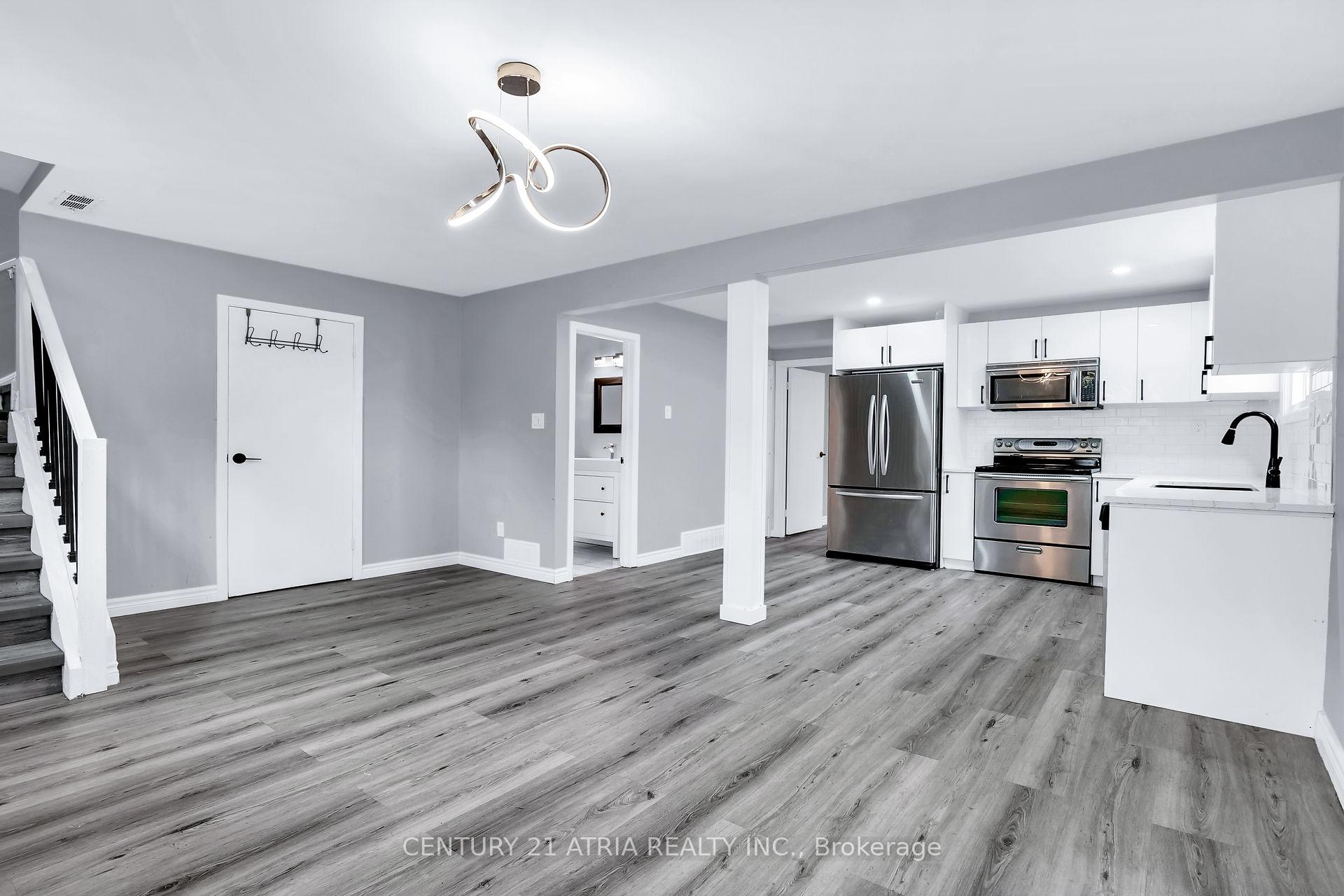 Photo 10 of 195 Ensign Drive, London, South O — HOMEH