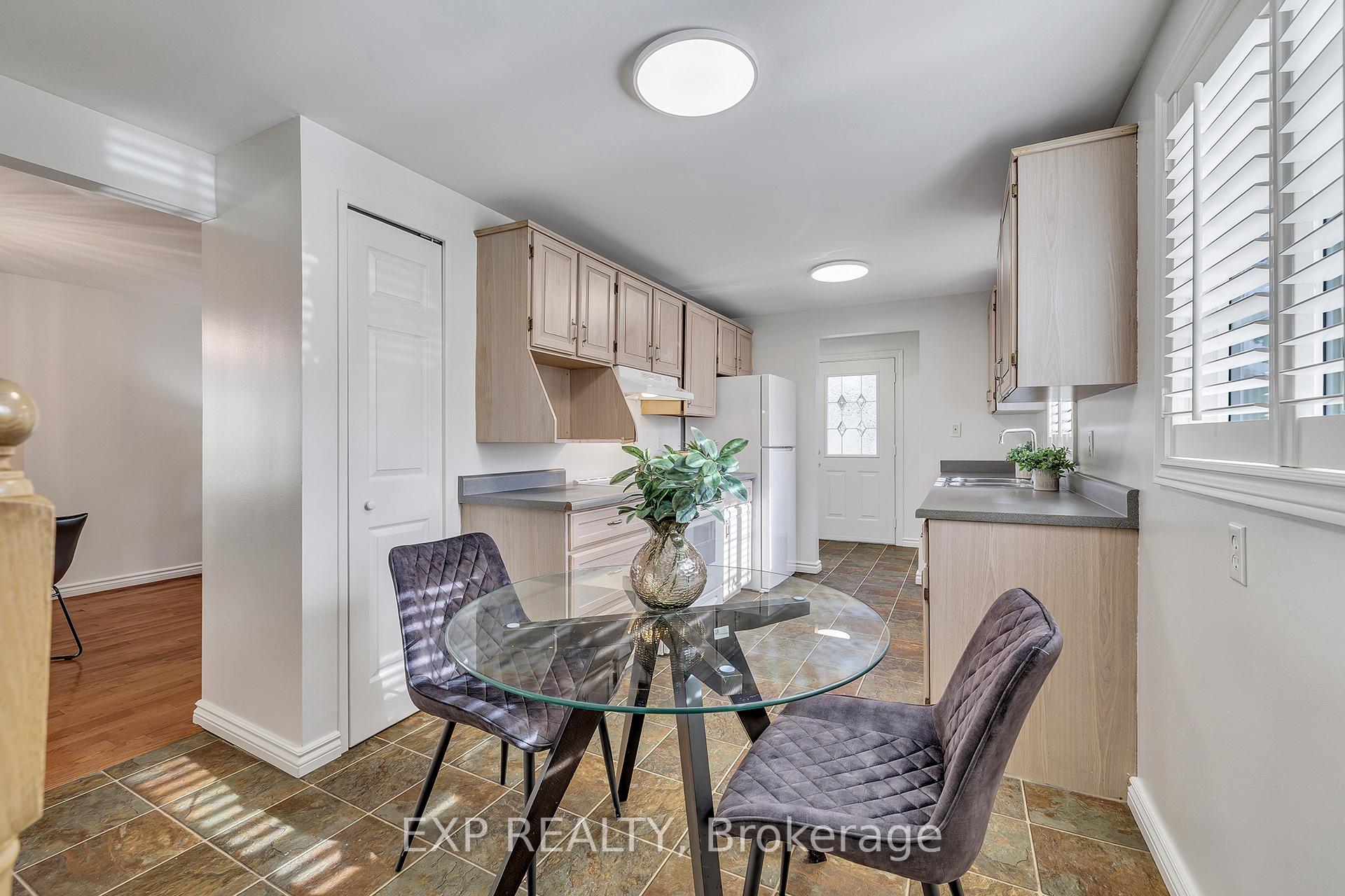 Photo 6 of 340 Driftwood Drive, Kitchener — HOMEH