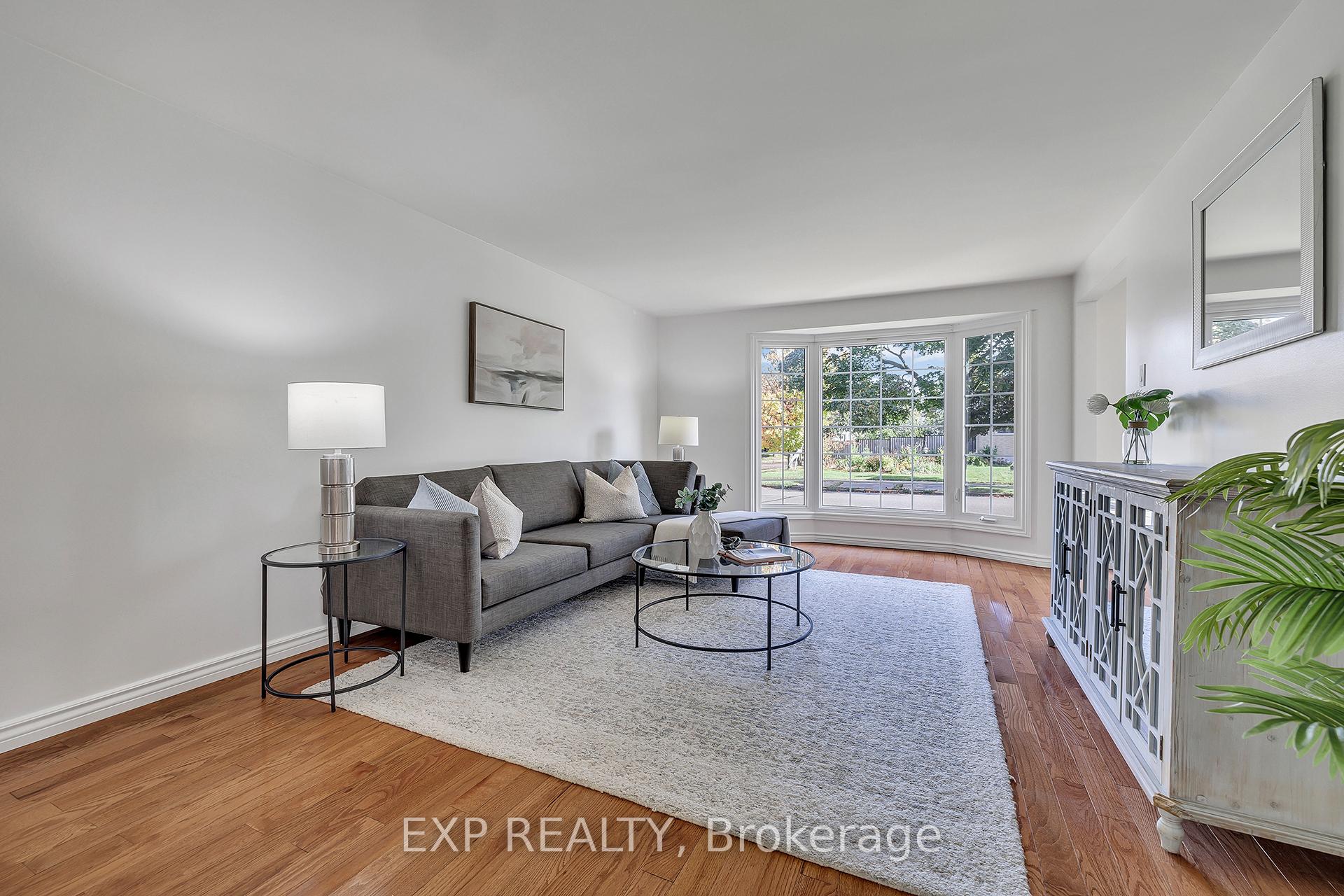 Photo 10 of 340 Driftwood Drive, Kitchener — HOMEH