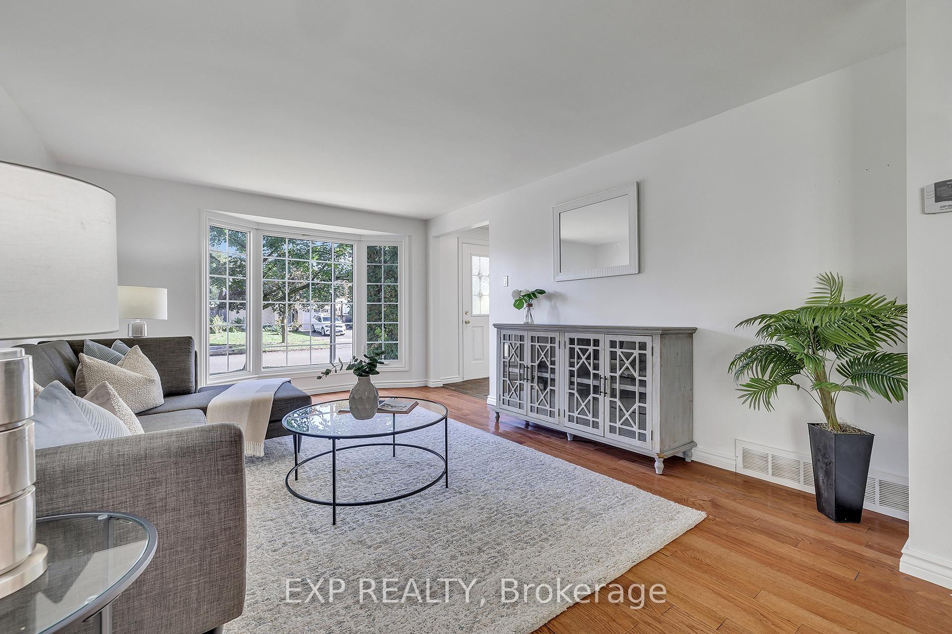 Photo 12 of 340 Driftwood Drive, Kitchener — HOMEH