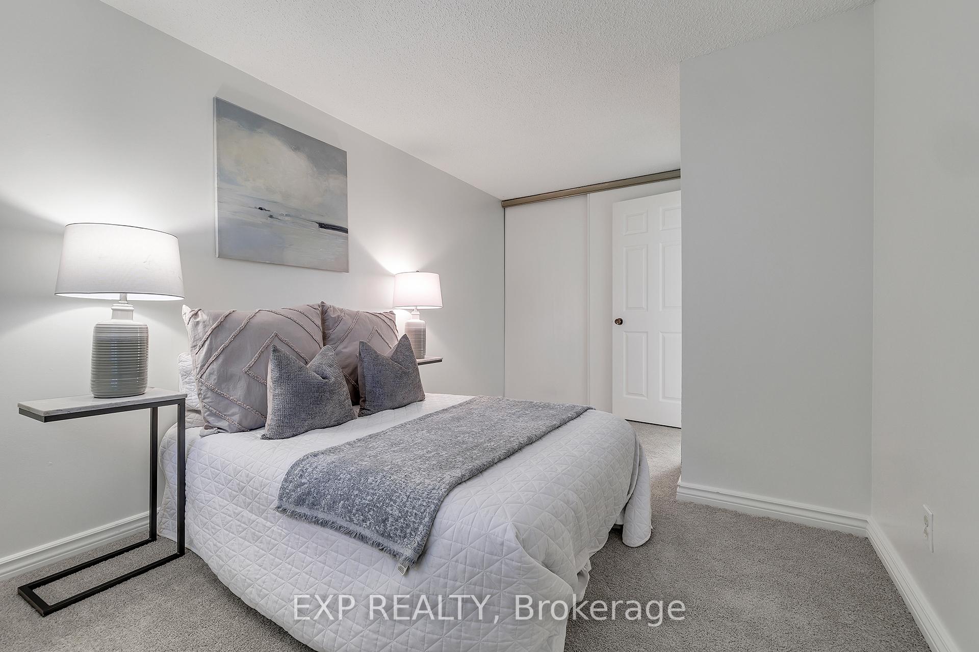 Photo 19 of 340 Driftwood Drive, Kitchener — HOMEH