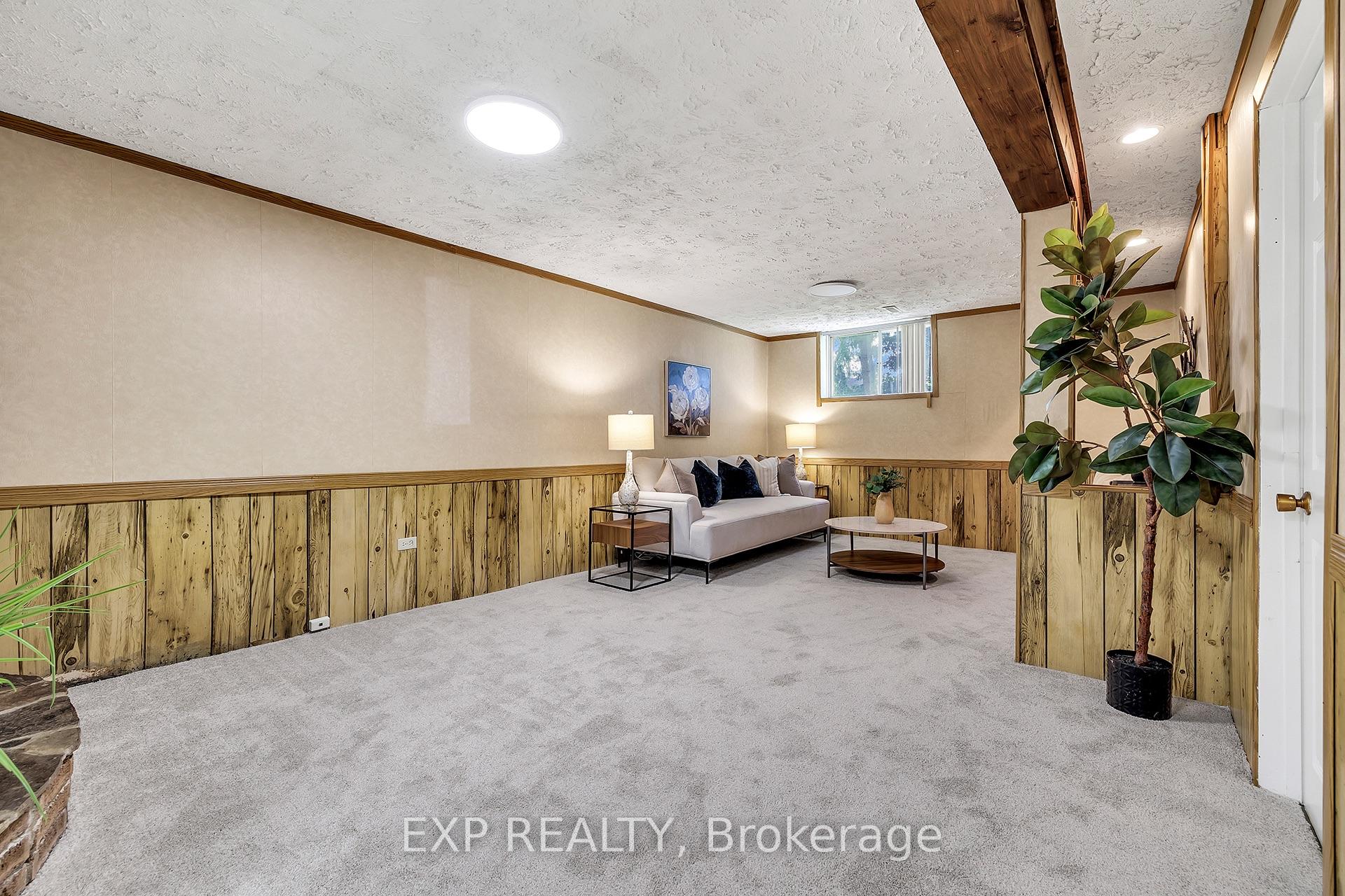 Photo 21 of 340 Driftwood Drive, Kitchener — HOMEH