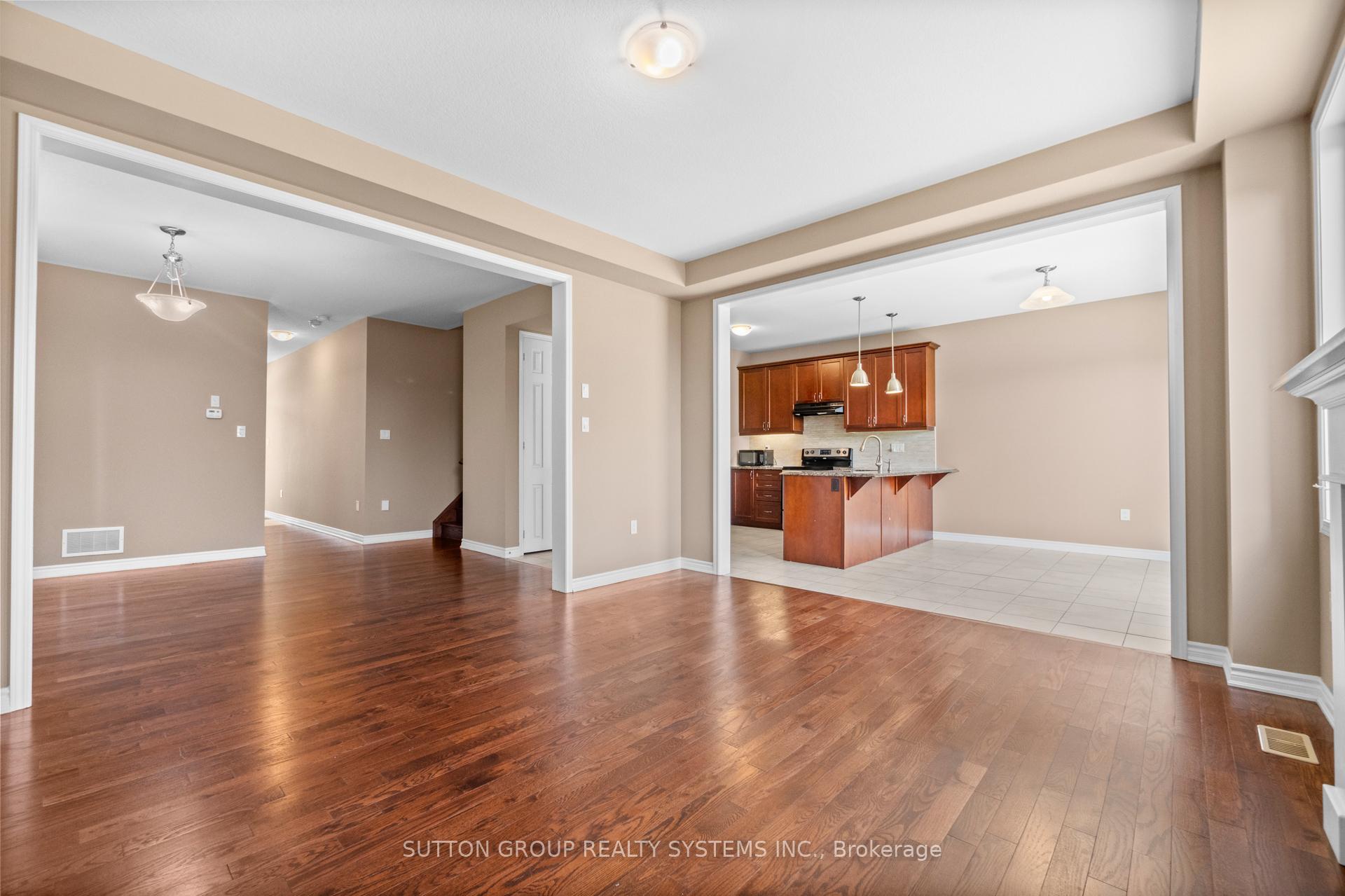 Photo 14 of 204 Shady Glen Crescent, Kitchener, Rosenburg — HOMEH