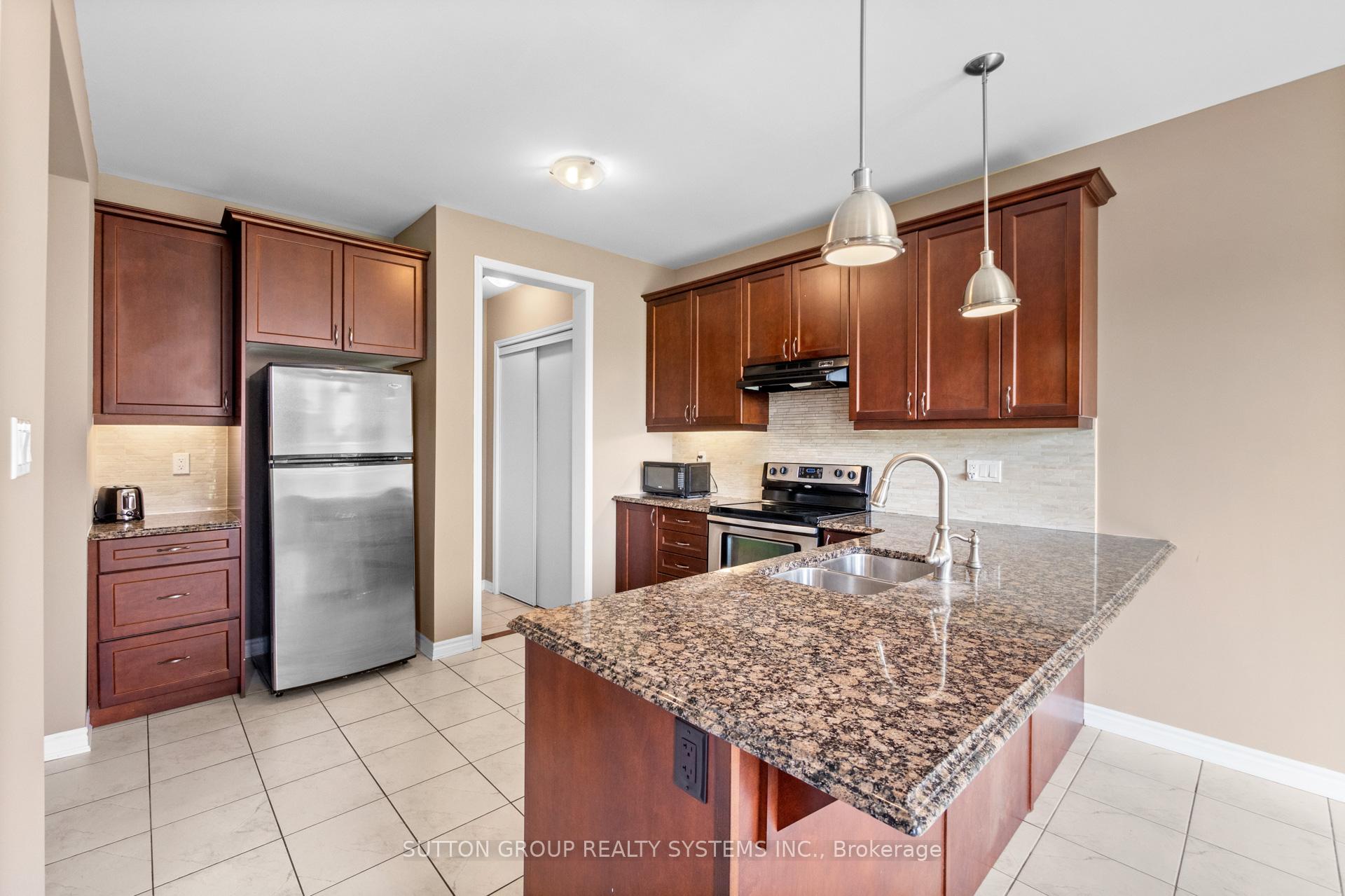 Photo 19 of 204 Shady Glen Crescent, Kitchener, Rosenburg — HOMEH