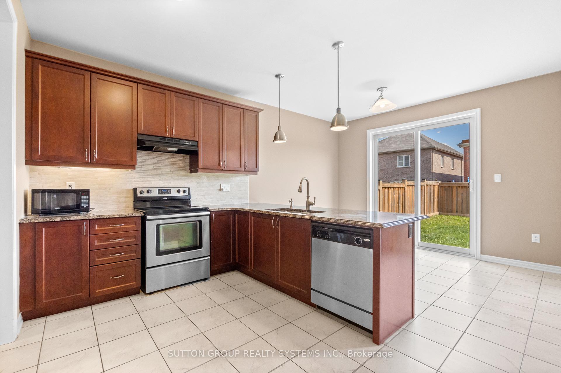 Photo 21 of 204 Shady Glen Crescent, Kitchener, Rosenburg — HOMEH