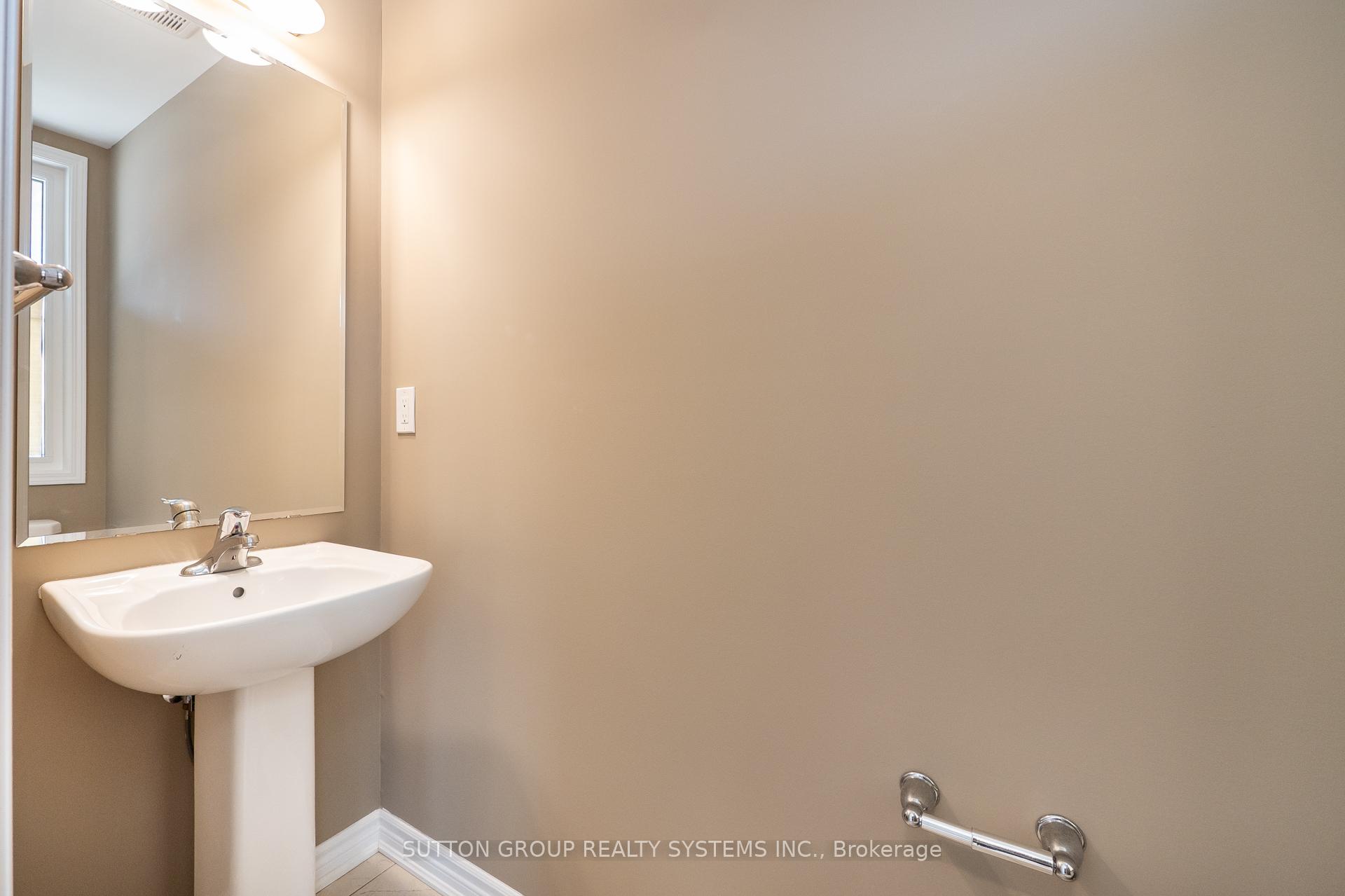 Photo 24 of 204 Shady Glen Crescent, Kitchener, Rosenburg — HOMEH