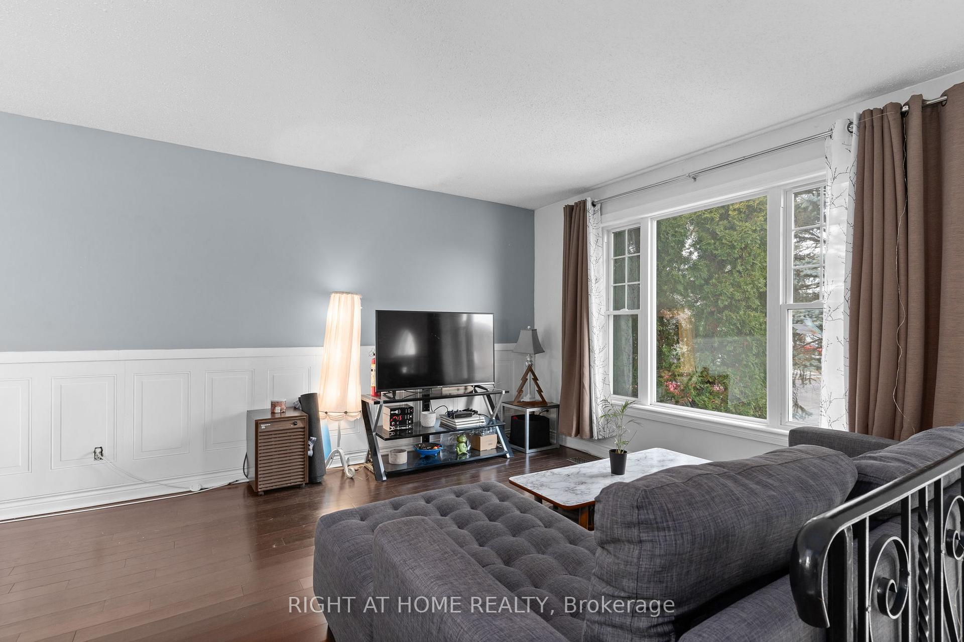 Photo 6 of 243 Mclellan Court, Kingston, East Gardiners Rd — HOMEH