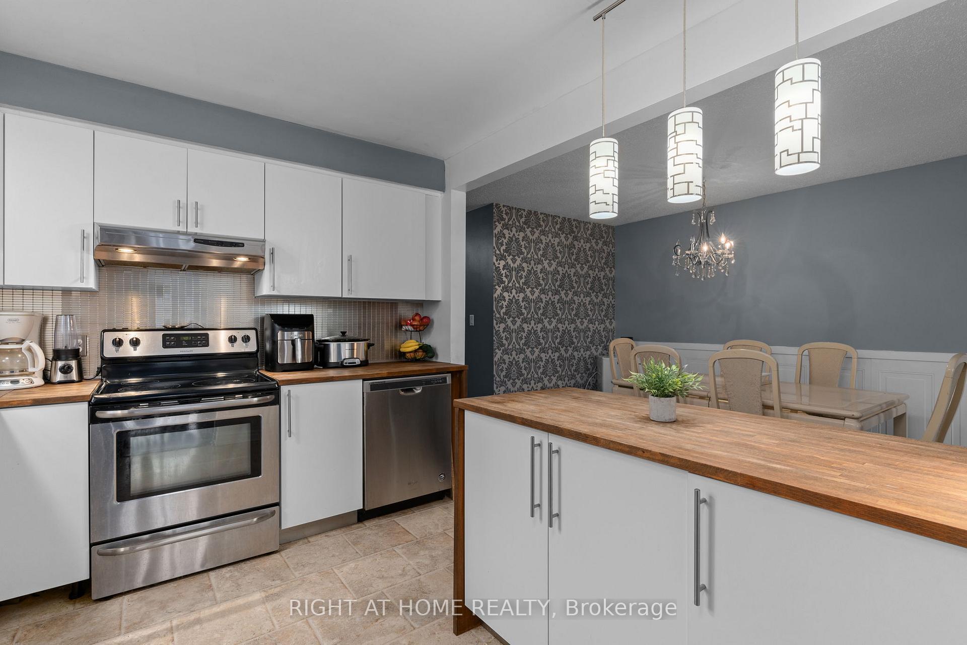 Photo 16 of 243 Mclellan Court, Kingston, East Gardiners Rd — HOMEH
