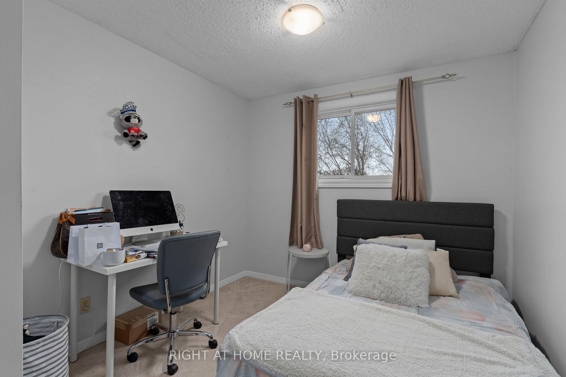 Photo 18 of 243 Mclellan Court, Kingston, East Gardiners Rd — HOMEH