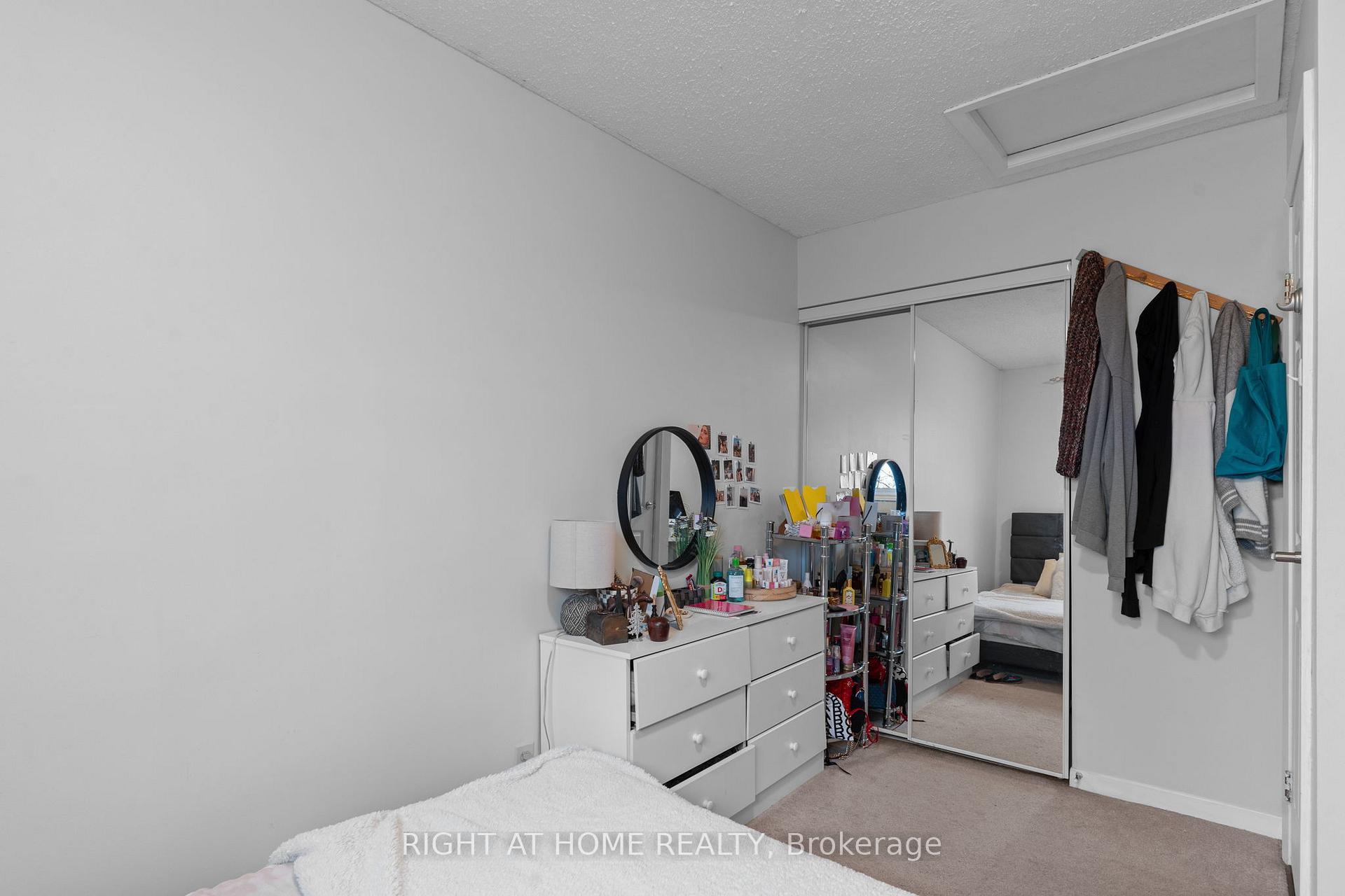 Photo 19 of 243 Mclellan Court, Kingston, East Gardiners Rd — HOMEH