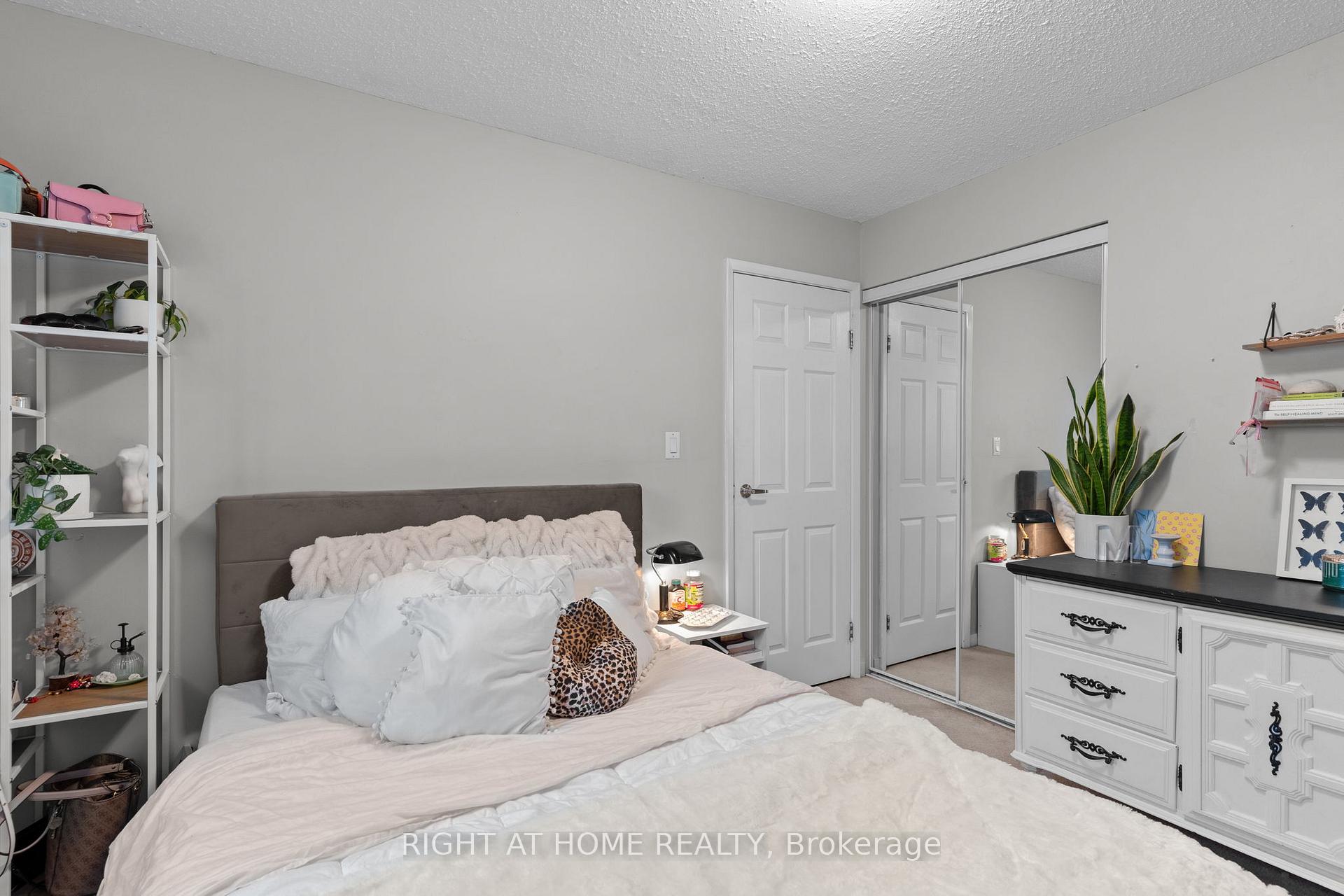 Photo 21 of 243 Mclellan Court, Kingston, East Gardiners Rd — HOMEH