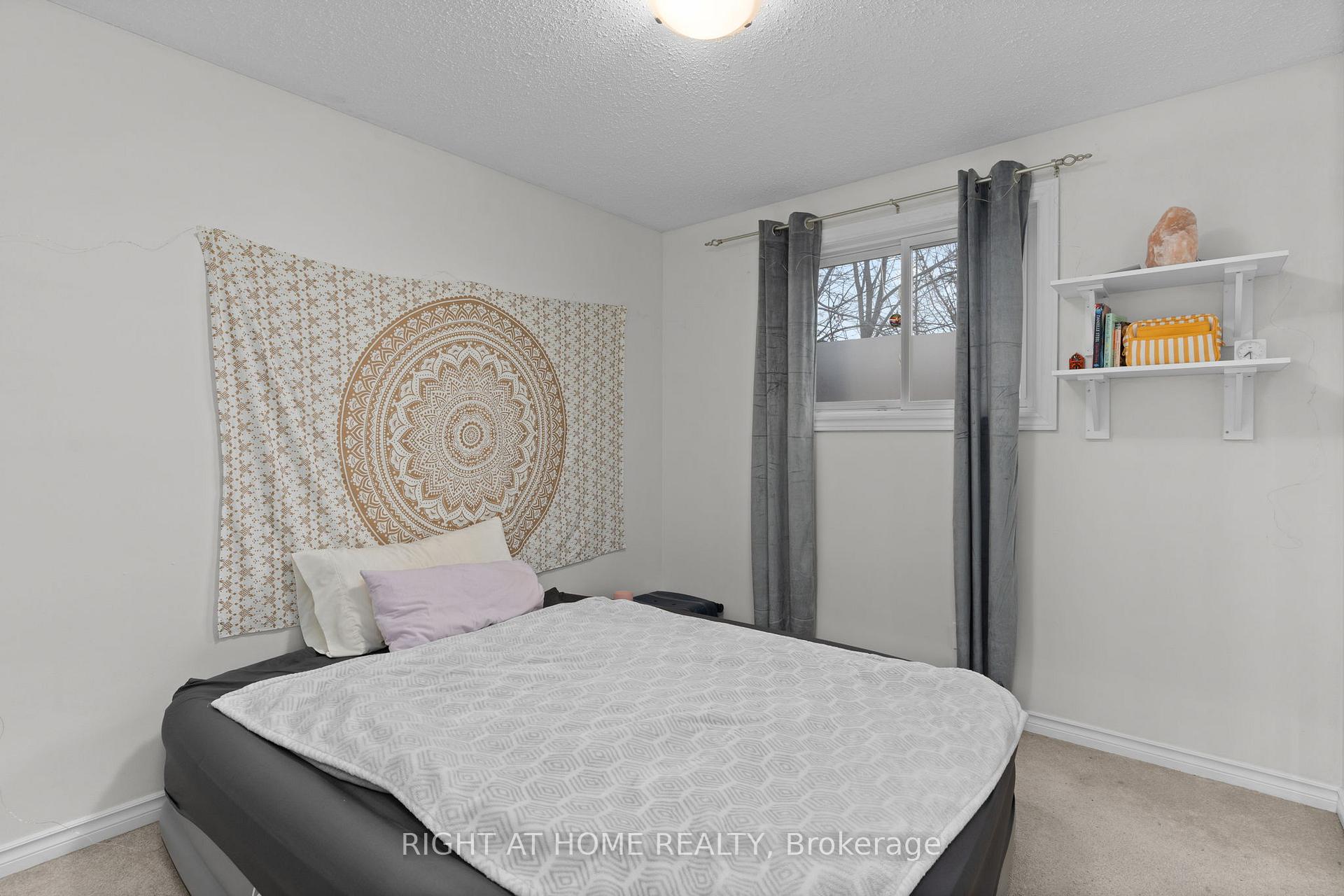 Photo 22 of 243 Mclellan Court, Kingston, East Gardiners Rd — HOMEH