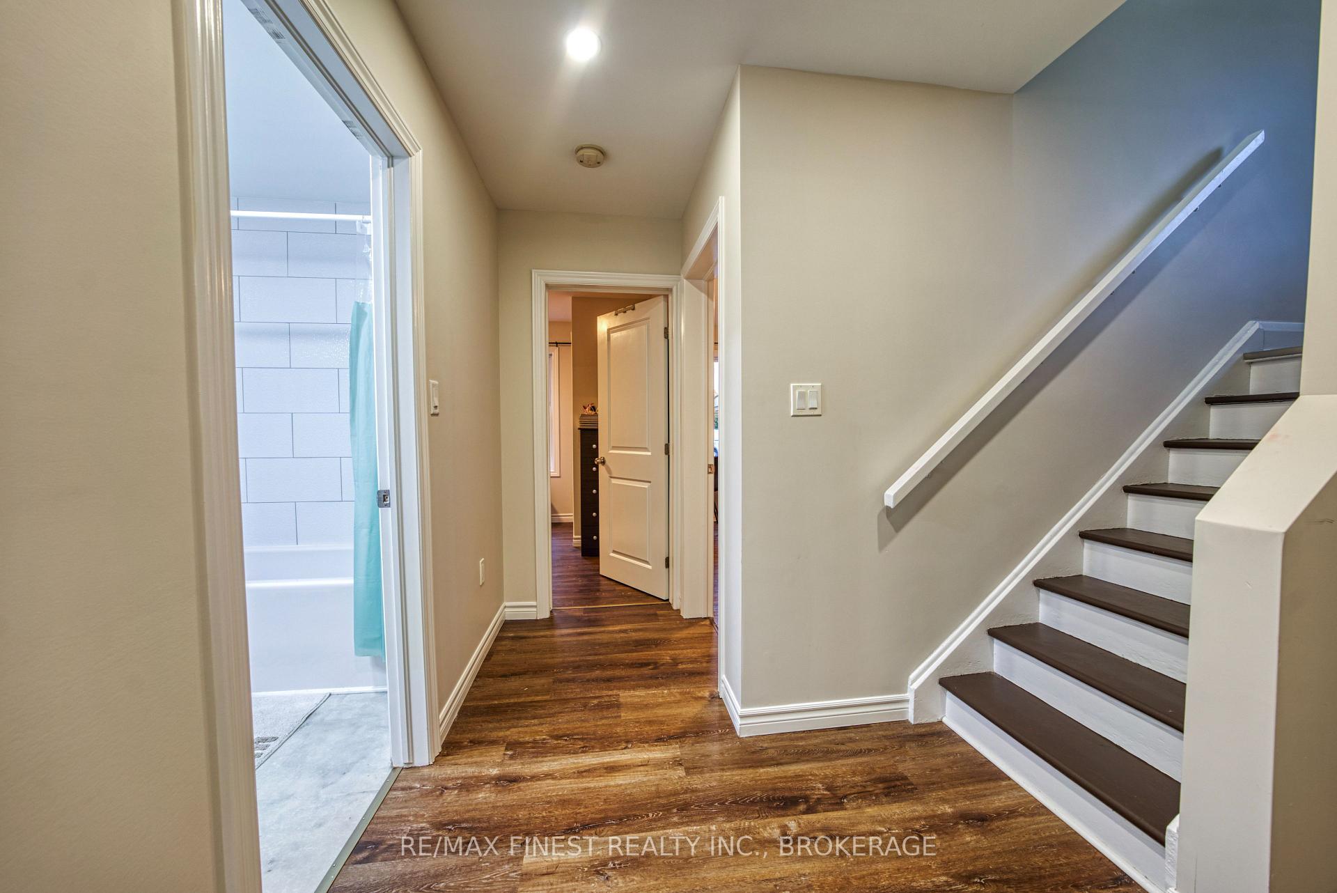 Photo 14 of 430 Macdonnell Street, Kingston, Central City East — HOMEH