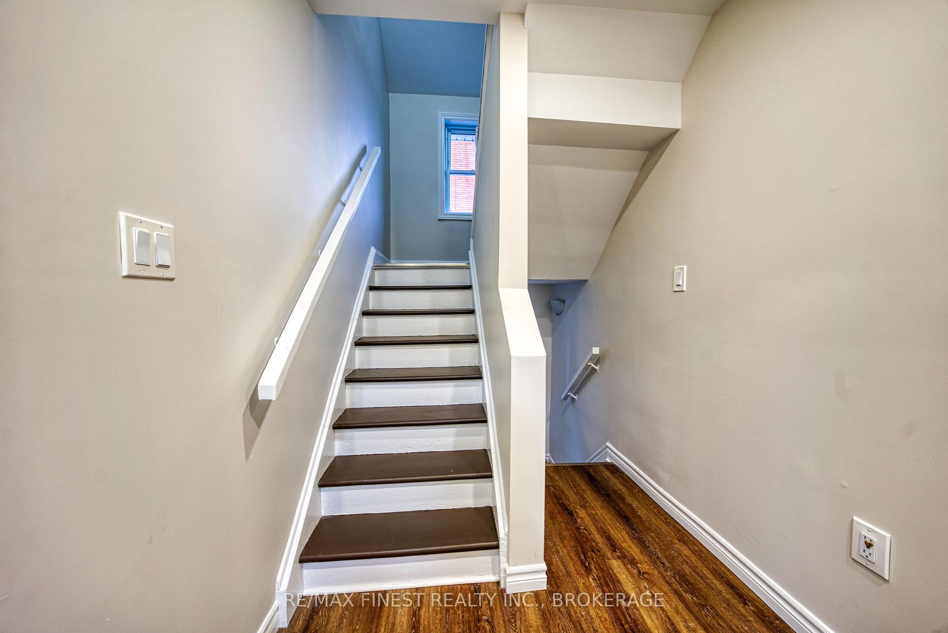 Photo 15 of 430 Macdonnell Street, Kingston, Central City East — HOMEH