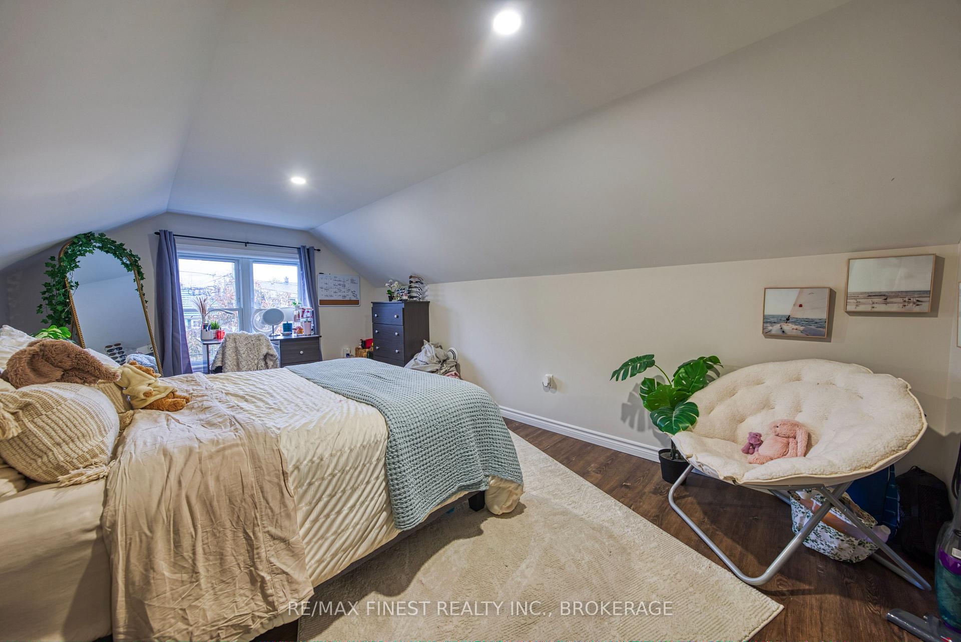 Photo 16 of 430 Macdonnell Street, Kingston, Central City East — HOMEH