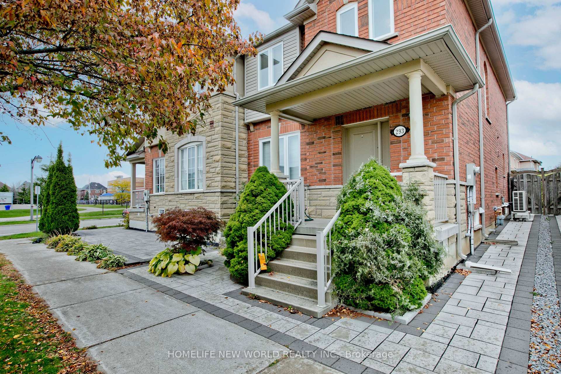 Front of 293 Mingay Avenue