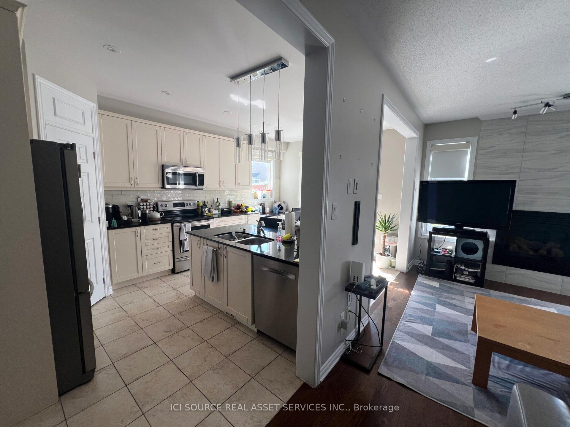 Photo 8 of 151 Lily Pond Street, Ottawa, Kanata - Emerald Meadows/Trailwest — HOMEH