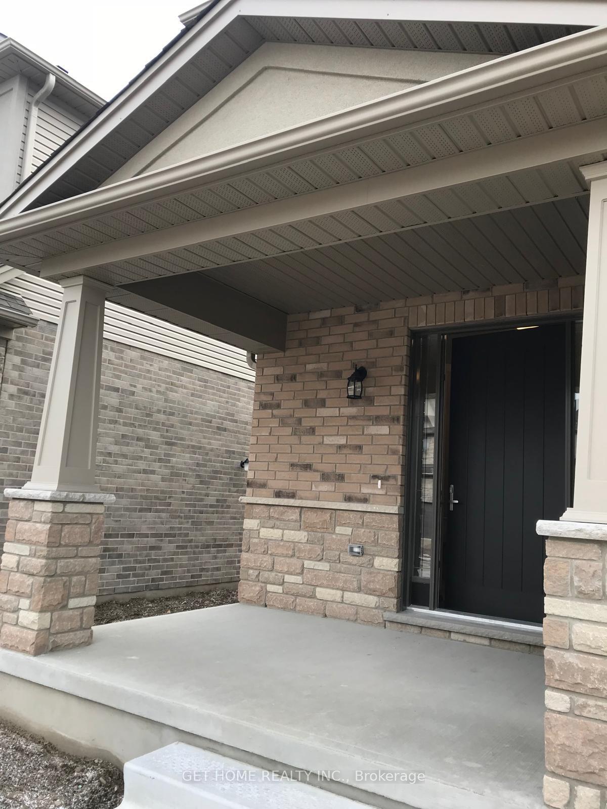 Photo 2 of 14 River Ridge Street, Kitchener — HOMEH
