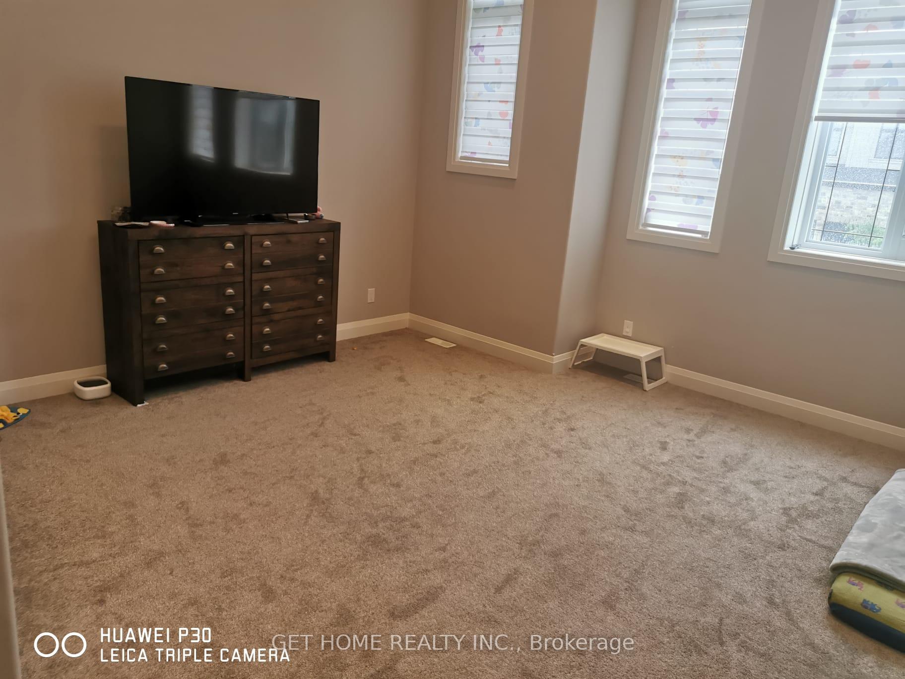 Photo 19 of 14 River Ridge Street, Kitchener — HOMEH