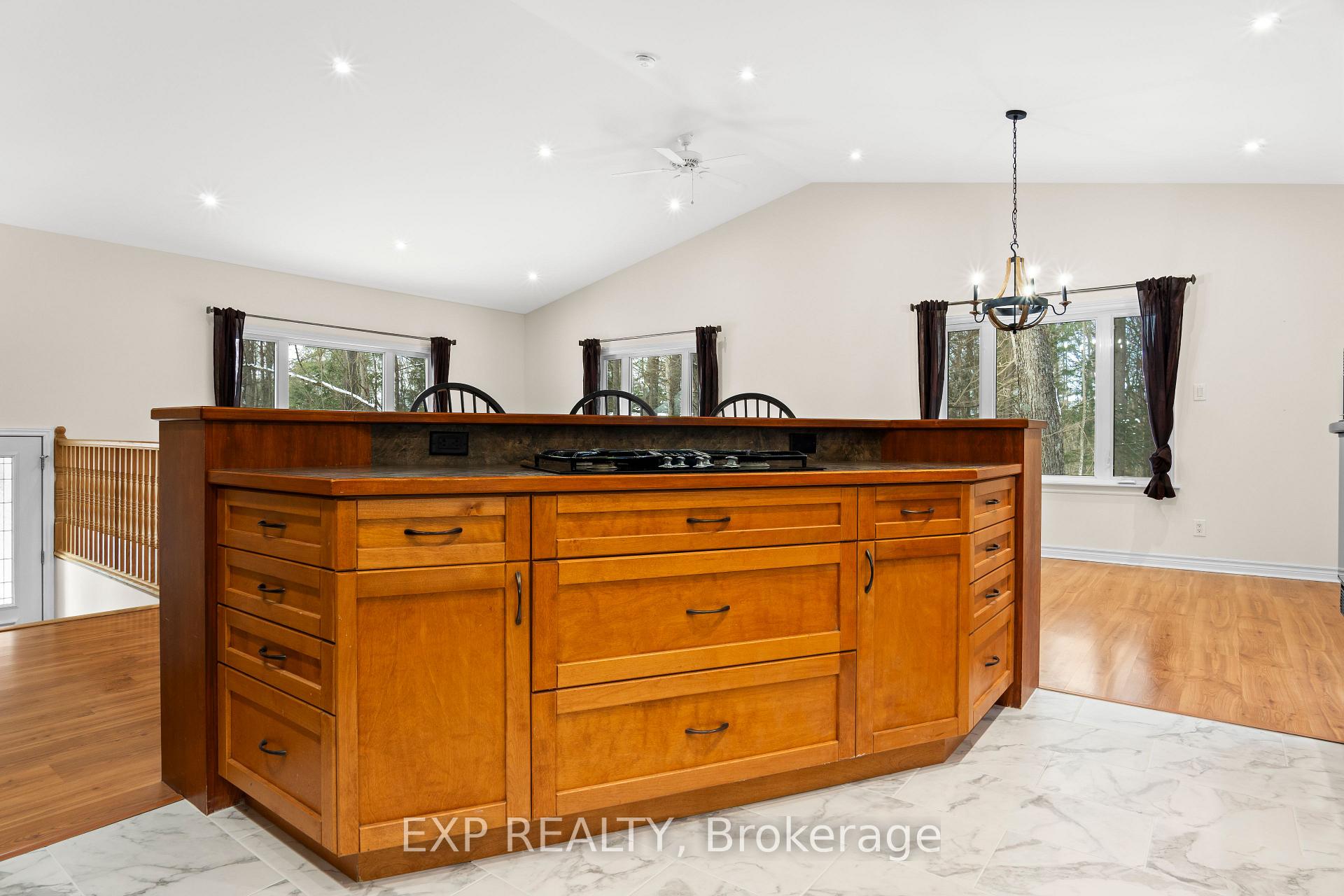 Photo 12 of 1186 Kippen Road, McNab/Braeside, Mcnab/Braeside Twps — HOMEH