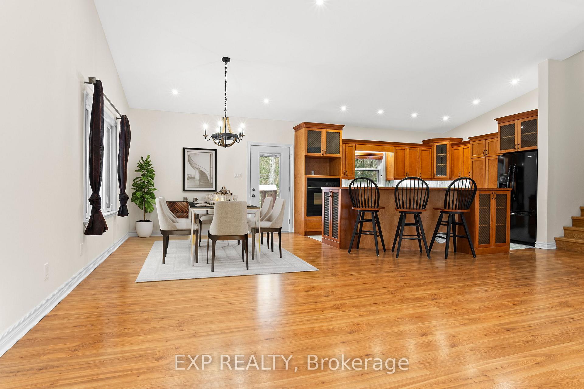 Photo 13 of 1186 Kippen Road, McNab/Braeside, Mcnab/Braeside Twps — HOMEH