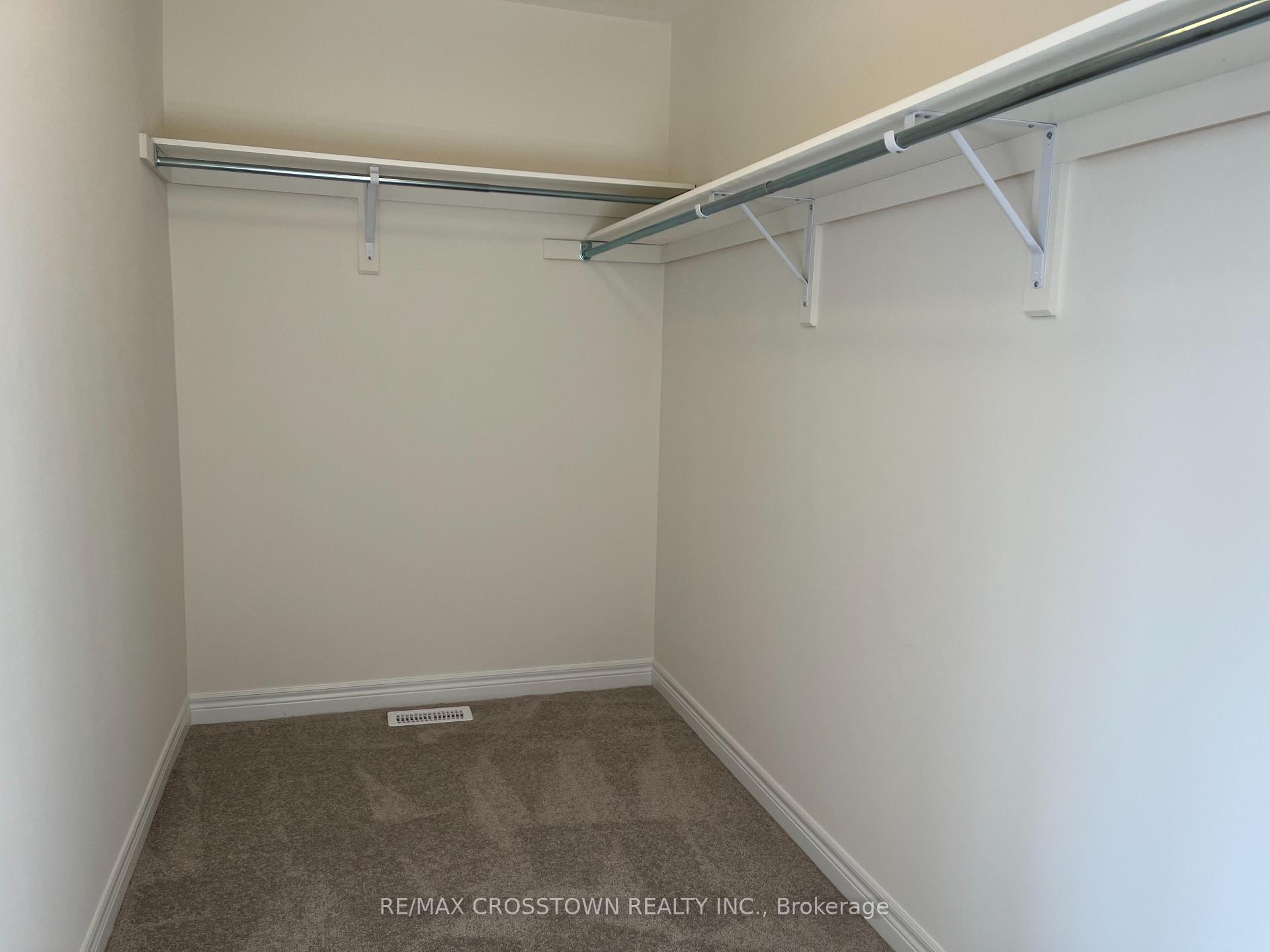 Photo 12 of 1347 Davis Loop, Innisfil, Lefroy — HOMEH