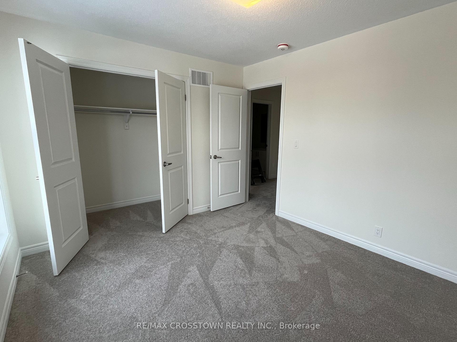Photo 14 of 1347 Davis Loop, Innisfil, Lefroy — HOMEH