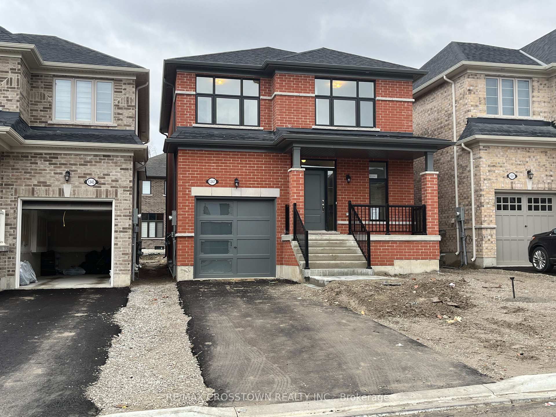 Photo 27 of 1347 Davis Loop, Innisfil, Lefroy — HOMEH