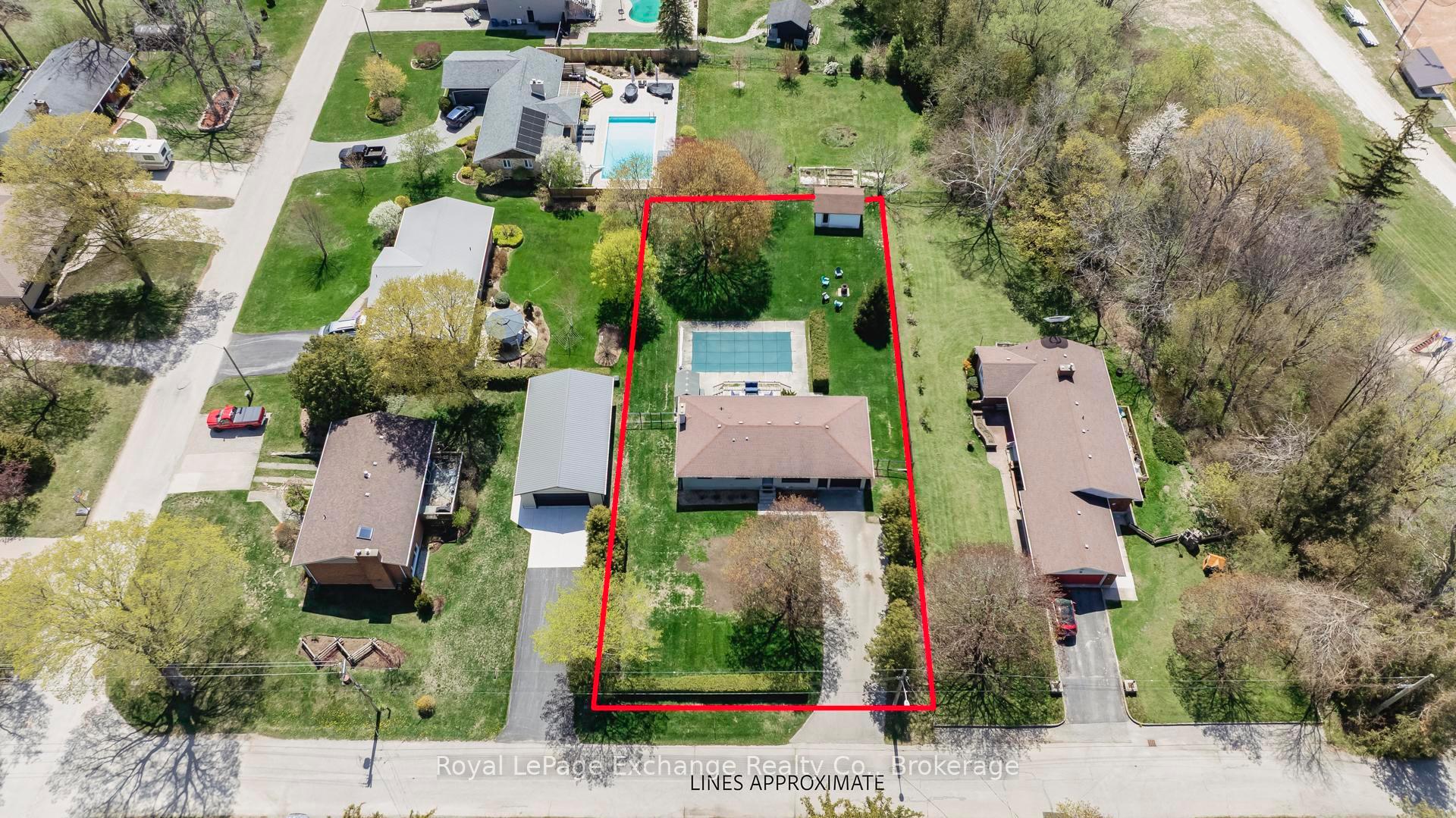 Photo 8 of 176 Nelson Street, Kincardine — HOMEH