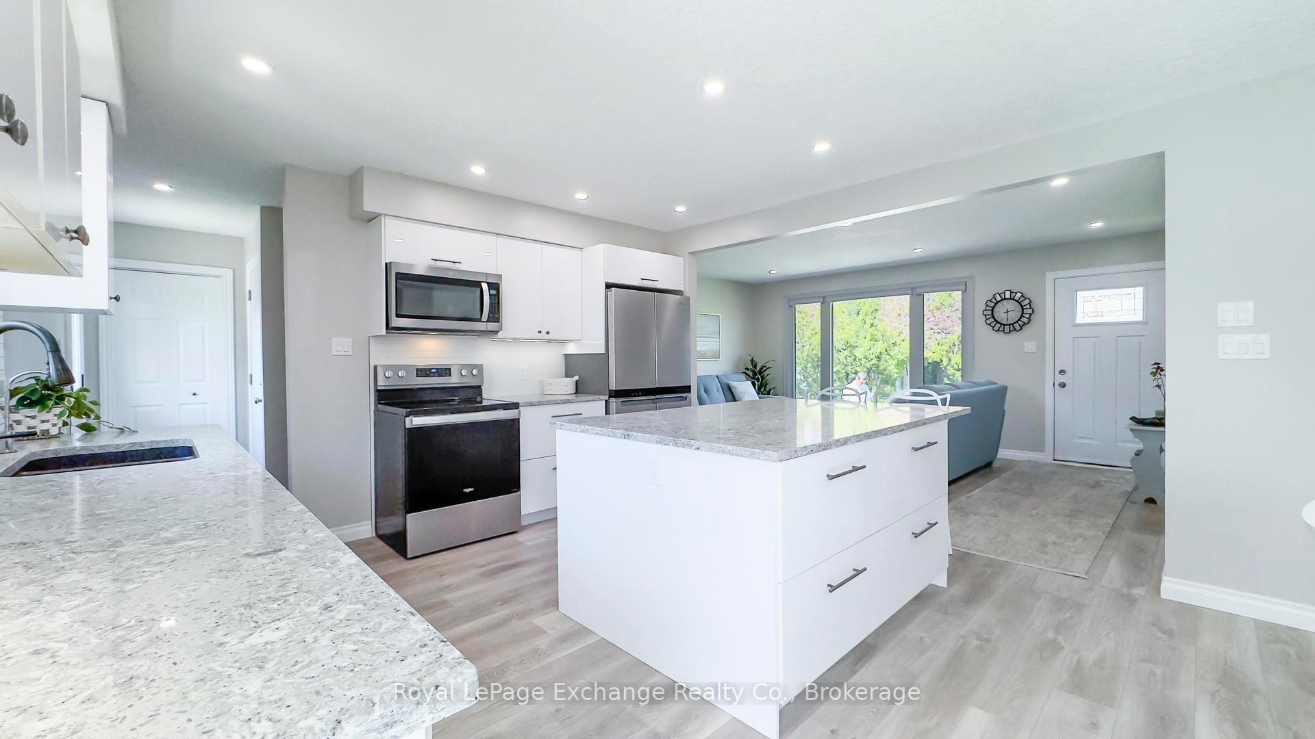 Photo 19 of 176 Nelson Street, Kincardine — HOMEH