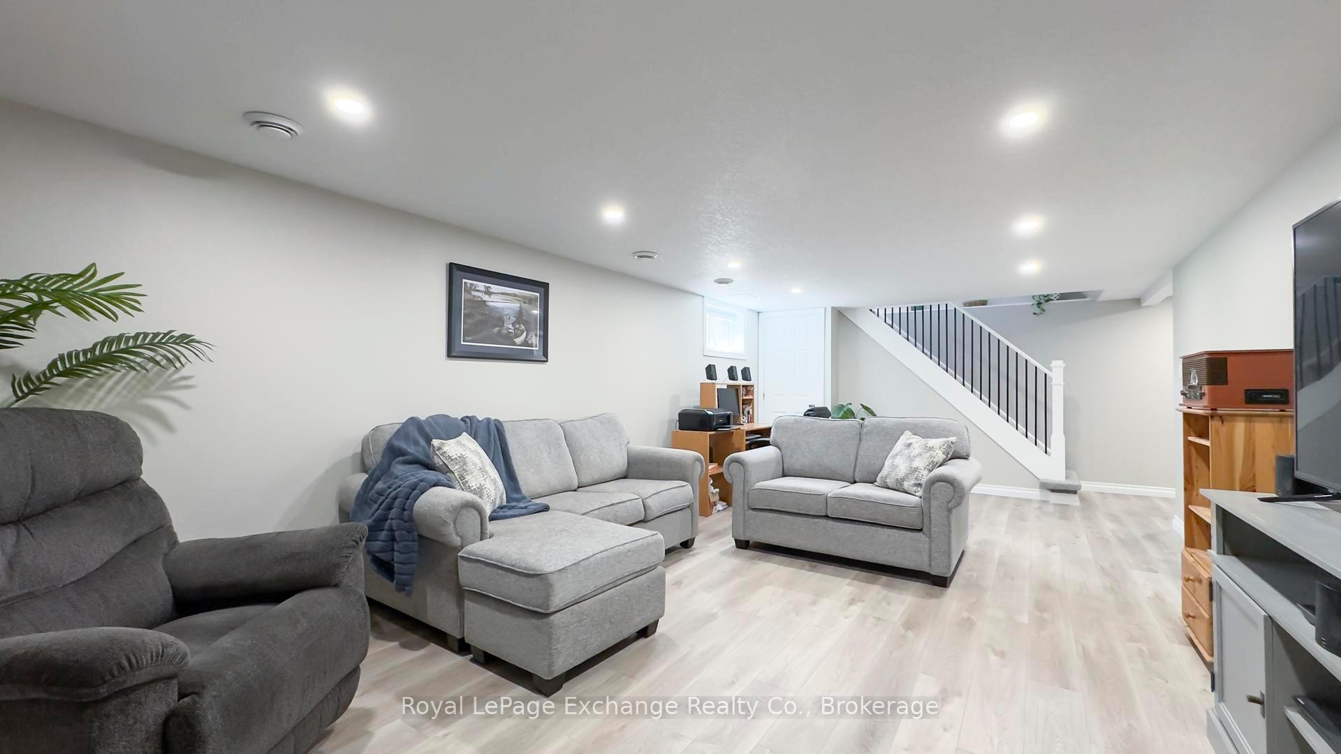 Photo 33 of 176 Nelson Street, Kincardine — HOMEH