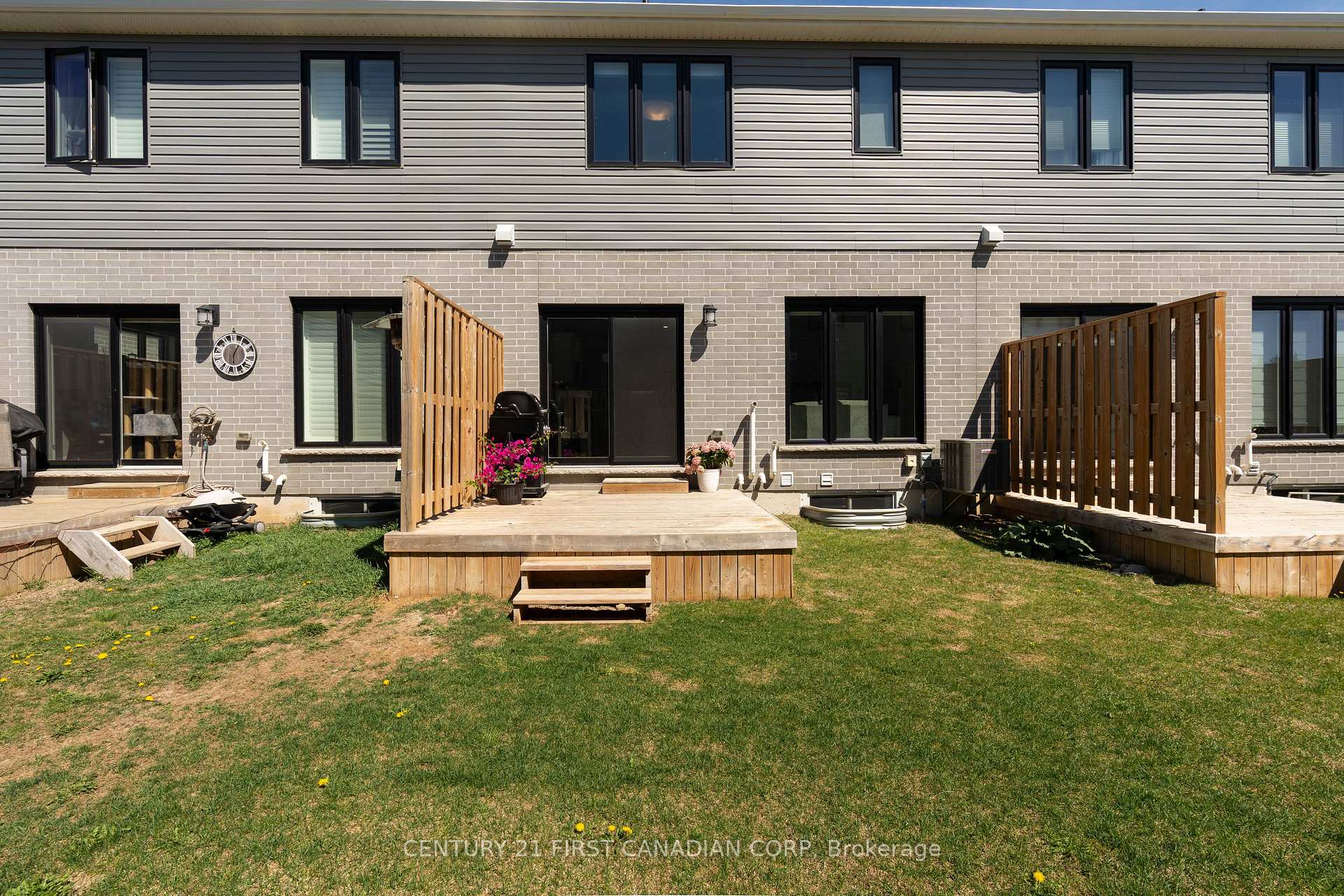 Photo 13 of Unit 24, 1 Miller Drive, Lucan Biddulph, Lucan — HOMEH