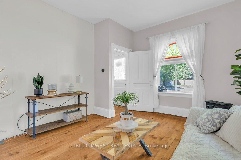 Photo 8 of 133 David Street, Kitchener, Victoria Park — HOMEH