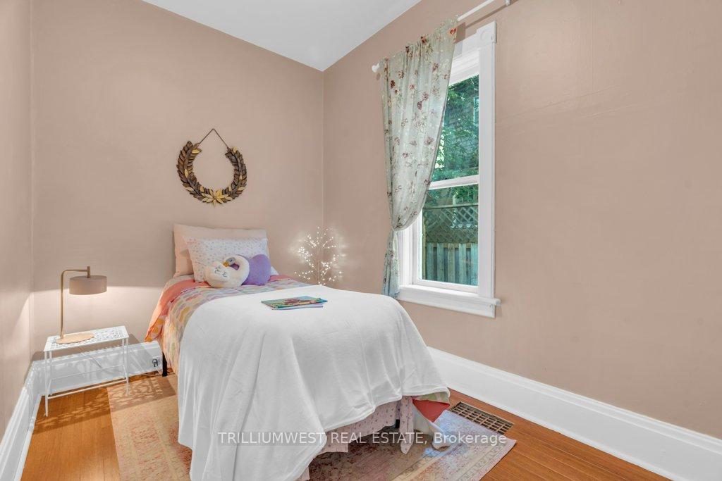 Photo 16 of 133 David Street, Kitchener, Victoria Park — HOMEH