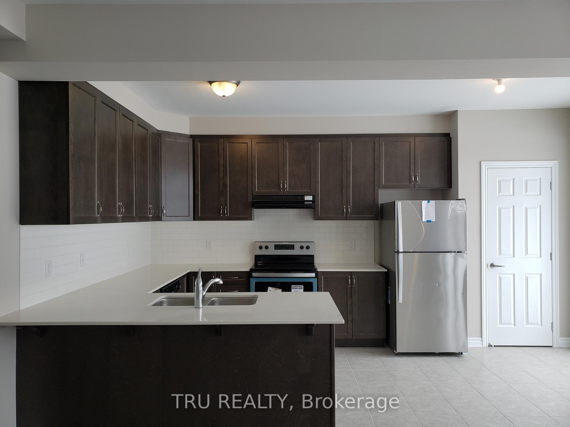 Photo 2 of 524 Cope Drive, Ottawa, Kanata - Emerald Meadows/Trailwest — HOMEH