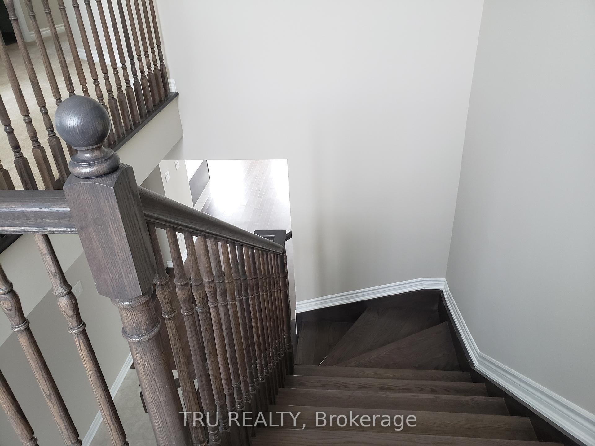 Photo 6 of 524 Cope Drive, Ottawa, Kanata - Emerald Meadows/Trailwest — HOMEH