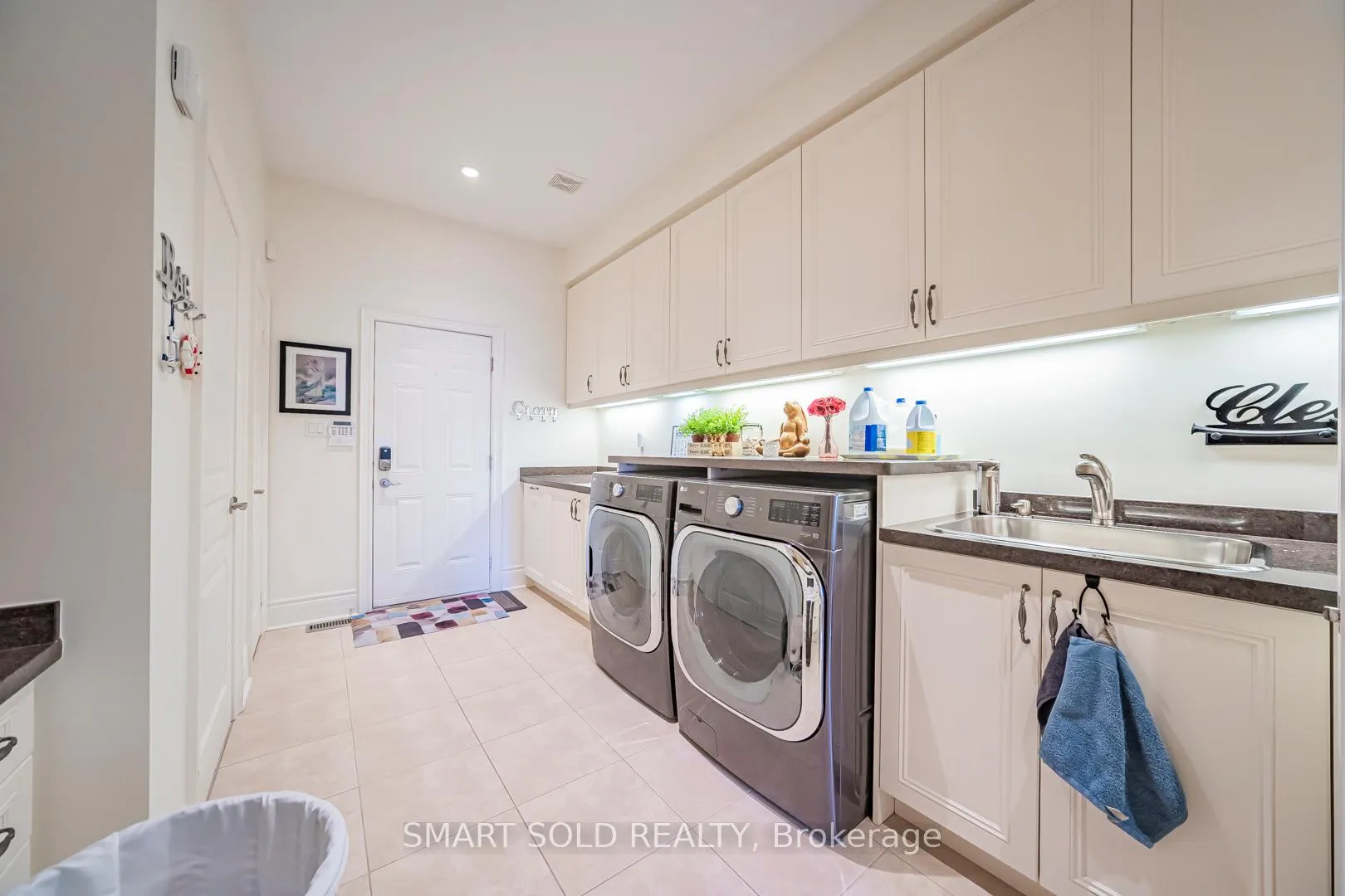 Photo 38 of 33 Earnshaw Drive, Markham, Victoria Square — HOMEH