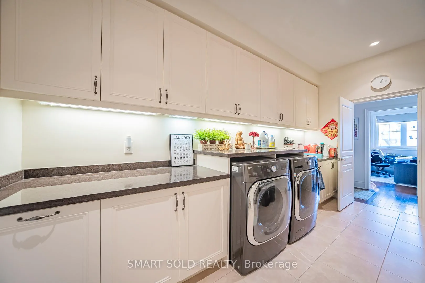 Photo 39 of 33 Earnshaw Drive, Markham, Victoria Square — HOMEH