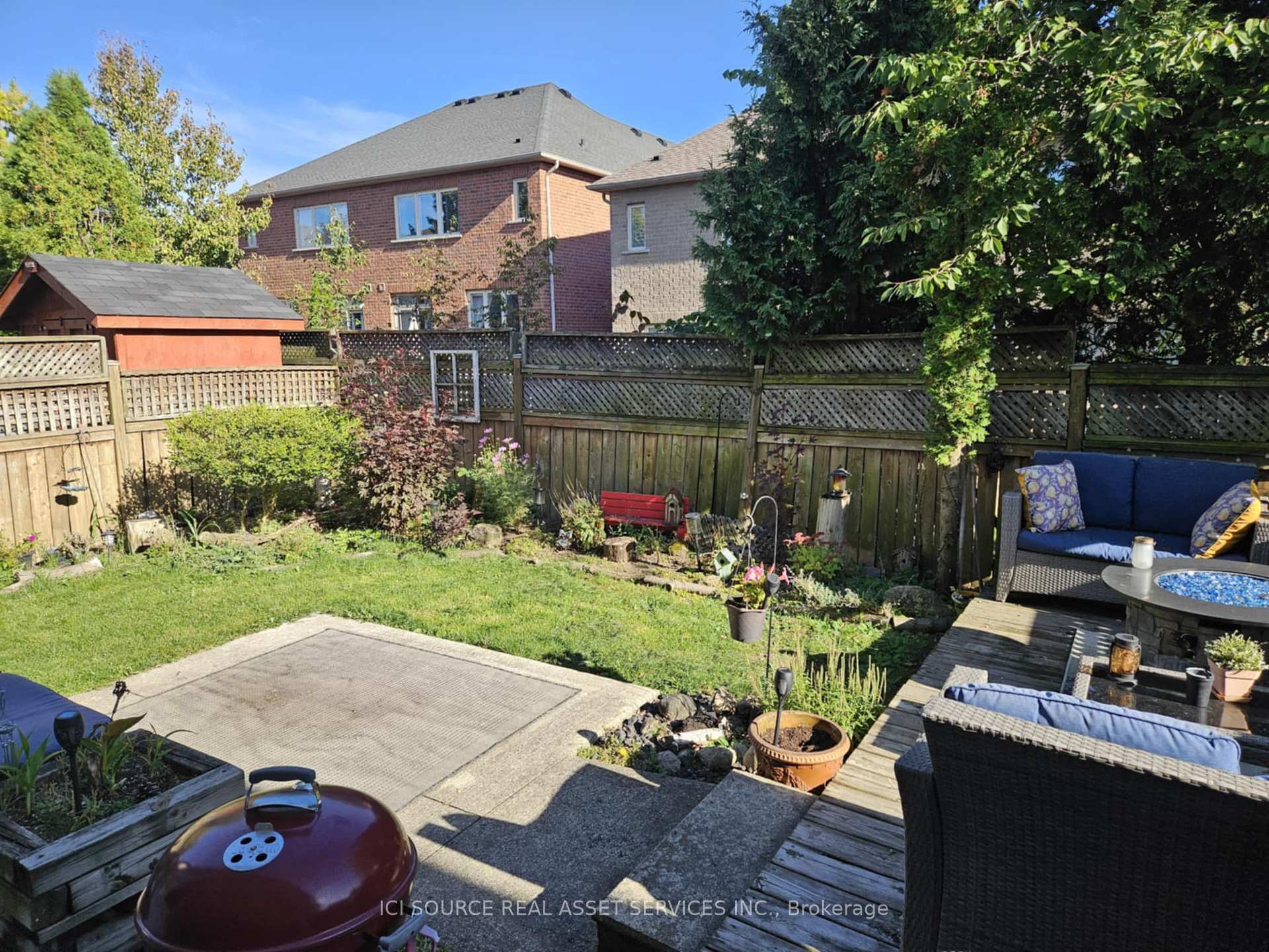 Photo 19 of 104 Rockhaven Lane, Hamilton, Waterdown — HOMEH