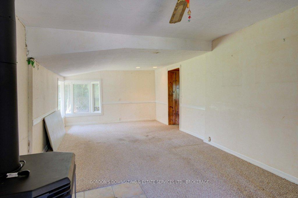 Photo 12 of 737 Chatterson Road, Loyalist, Lennox and Addington - South — HOMEH