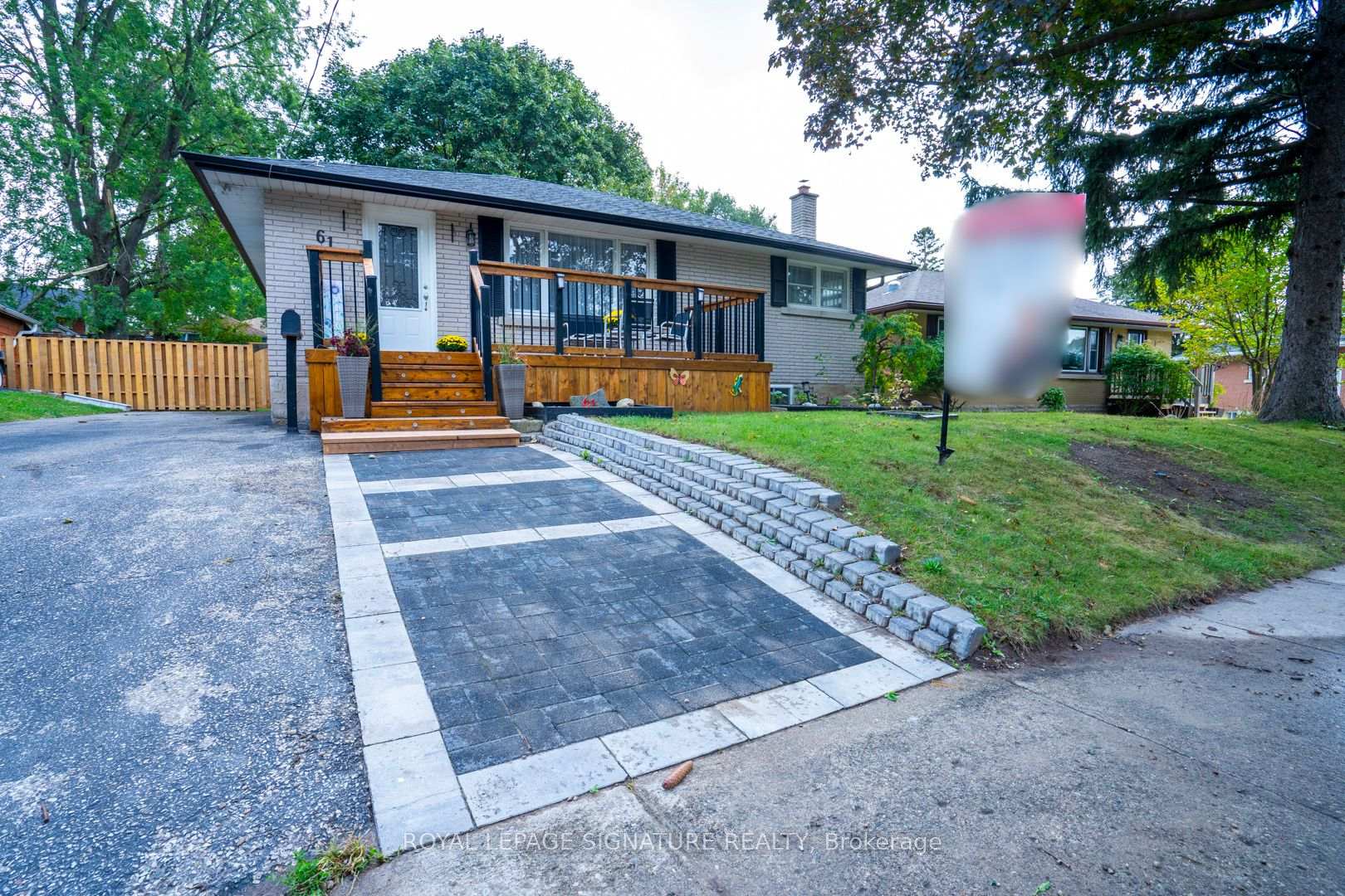Photo 1 of 61 Broadmoor Avenue, Kitchener — HOMEH