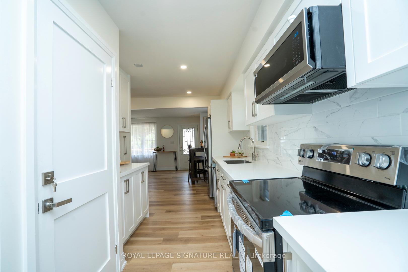 Photo 9 of 61 Broadmoor Avenue, Kitchener — HOMEH