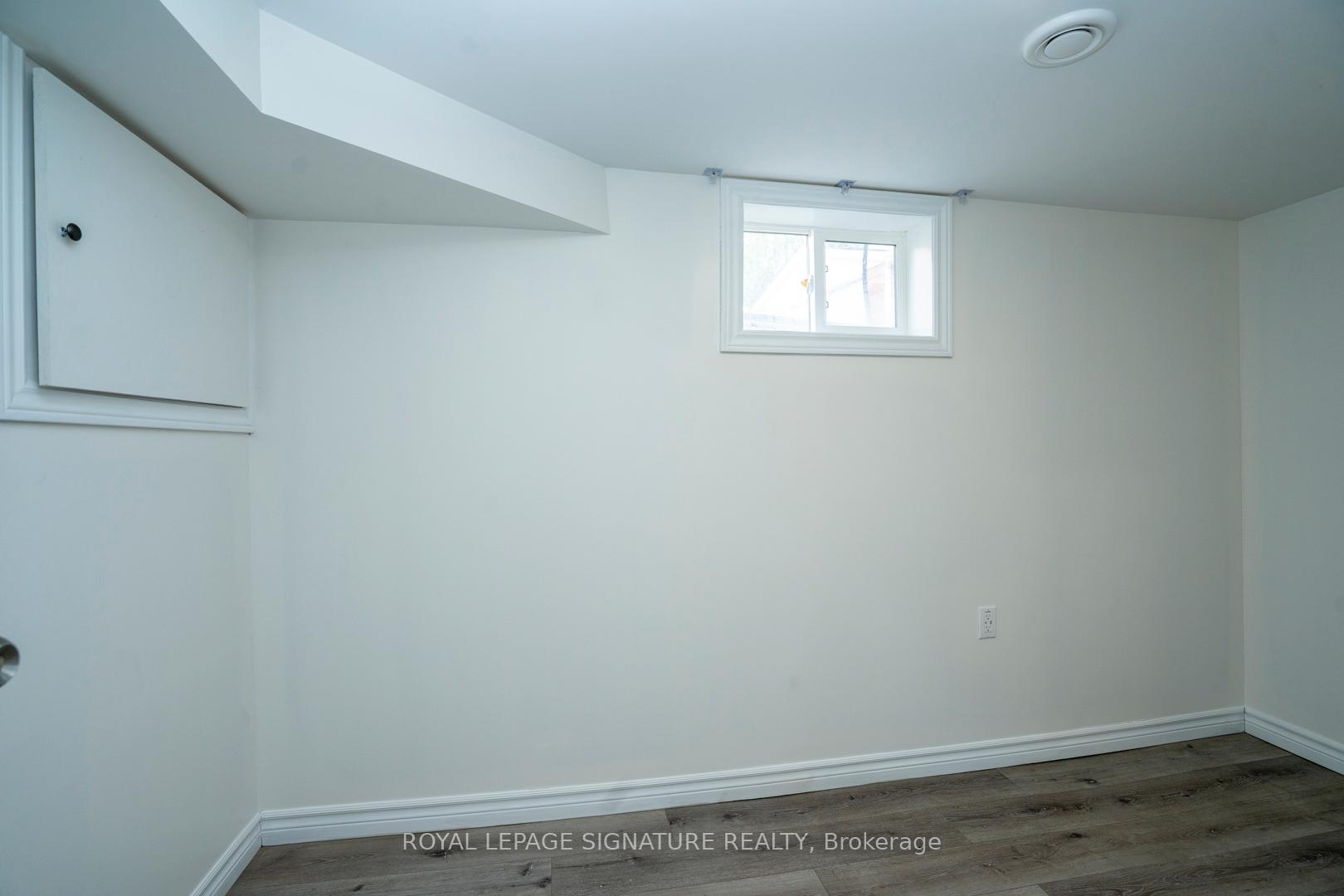Photo 25 of 61 Broadmoor Avenue, Kitchener — HOMEH
